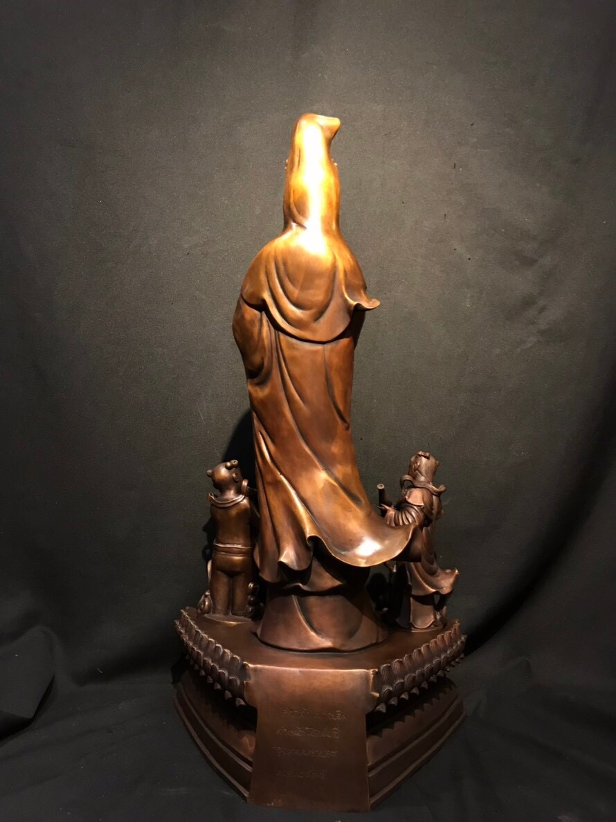 พระโพธิสัตว์กวนอิม ศาลเจ้าแม่กวนอิม(ตำหนักโชคชัย4)