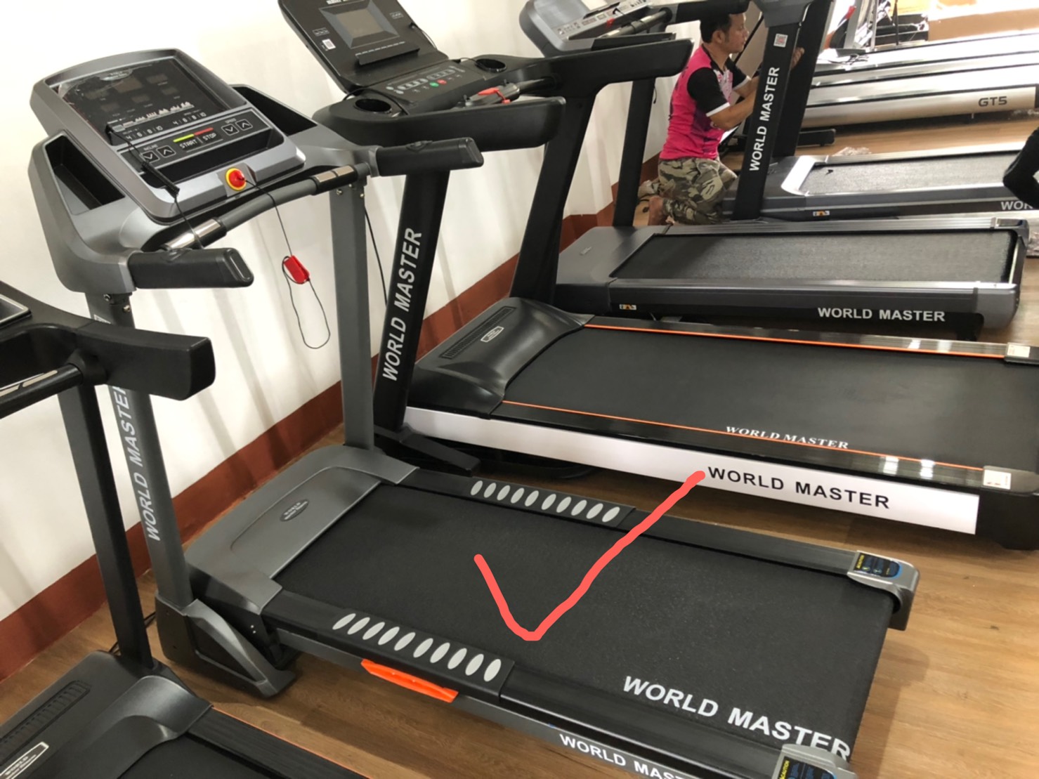 ลู่วิ่งไฟฟ้า WORLD MASTER รุ่น YK-ET1501B มอเตอร์3.5แรงม้า