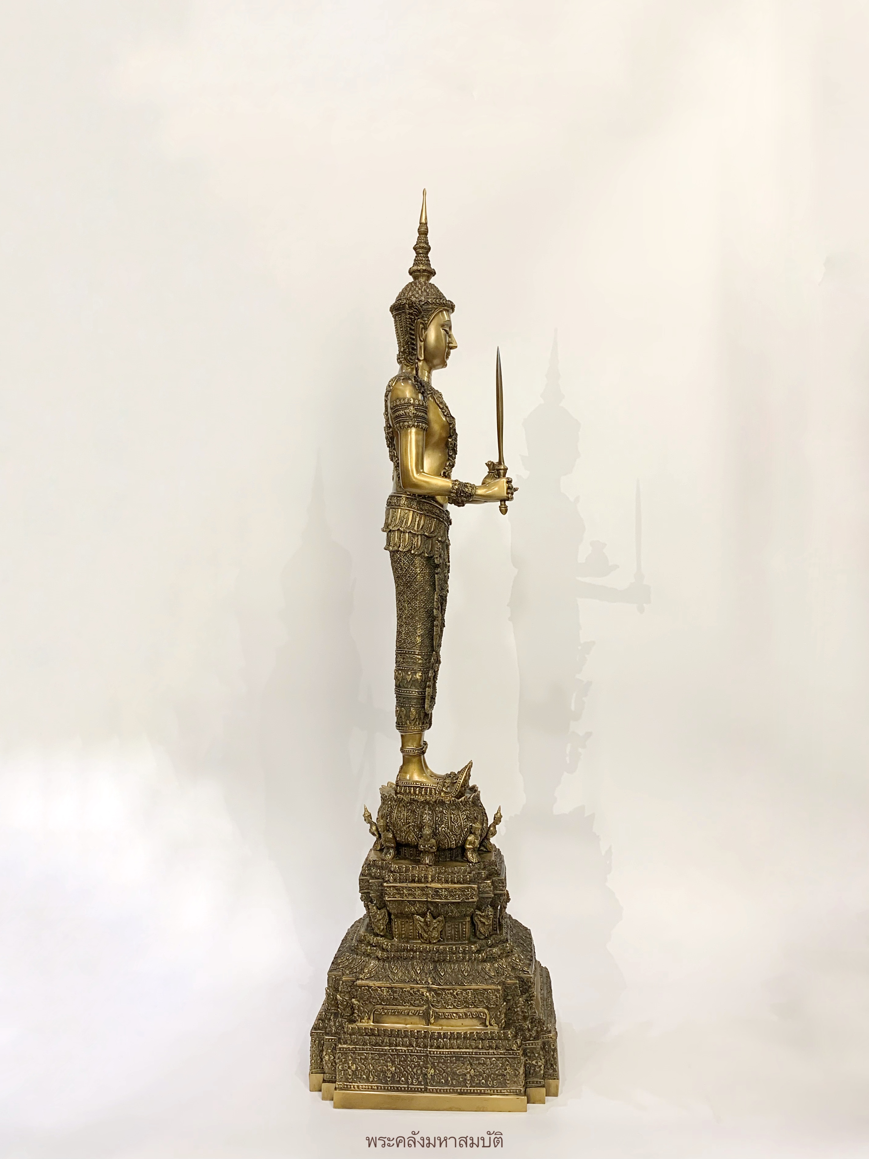 พระพุทธรูป ทรงเครื่องจักพรรดิ์ หน้าตัก 9 นิ้ว (ครบทั้ง 13 ปาง)