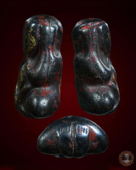 พระปิดตาหลวงปู่นาค เนื้อเมฆพัตร