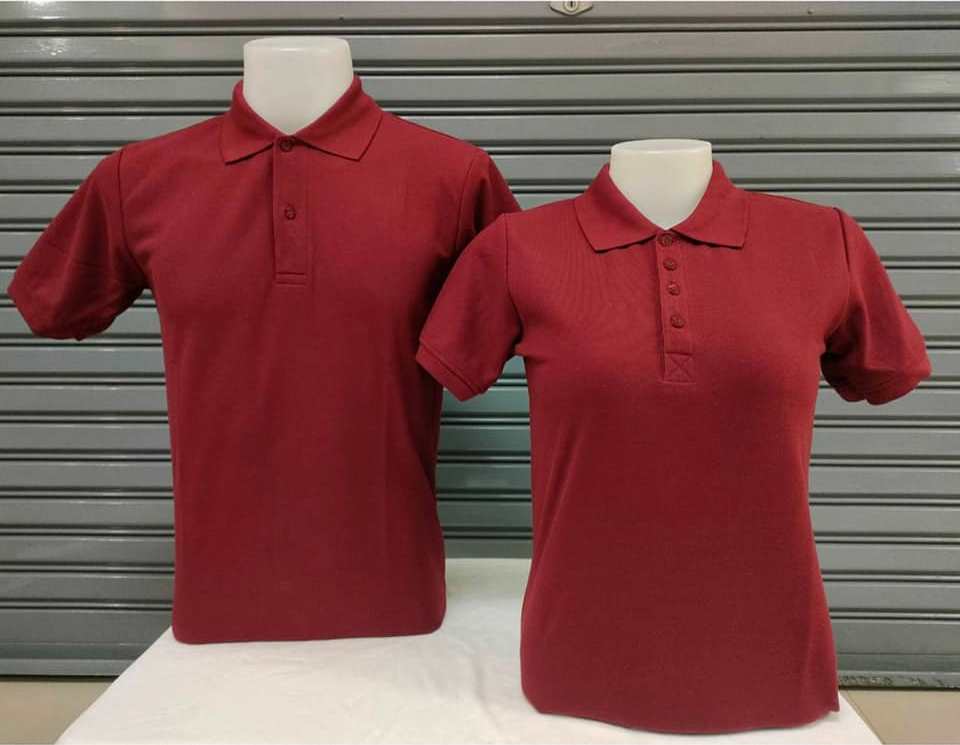 เสื้อโปโลสีแดงเลือดหมู