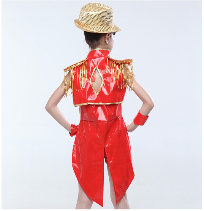 ชุดแฟนซีเด็ก ชุดเชียร์ลีดเดอร์เด็ก ชุดเชียร์เด็ก ชุดแดนซ์เซอร์เด็ก ชุดกีฬาสี ชุดการแสดงเด็กสีแดง หน้าสั้นหลังยาว