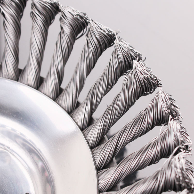 แปรงลวดถ้วยตัดหญ้า แปรงขัดพื้นใส่เครื่องตัดหญ้า ขนาด 8 นิ้ว