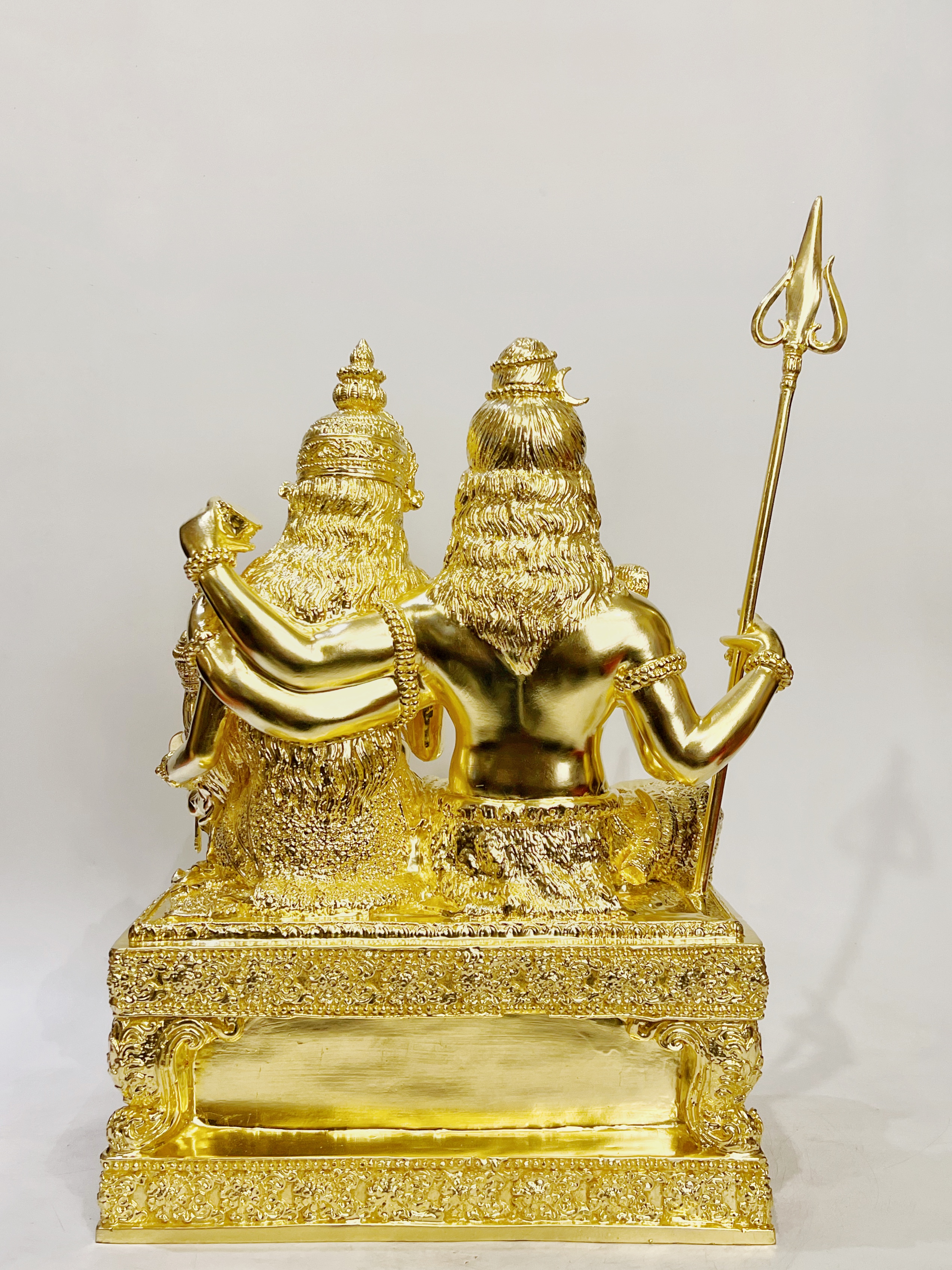 ตัวอย่างงานลงรักปิดทองคำเปลวเต็มองค์