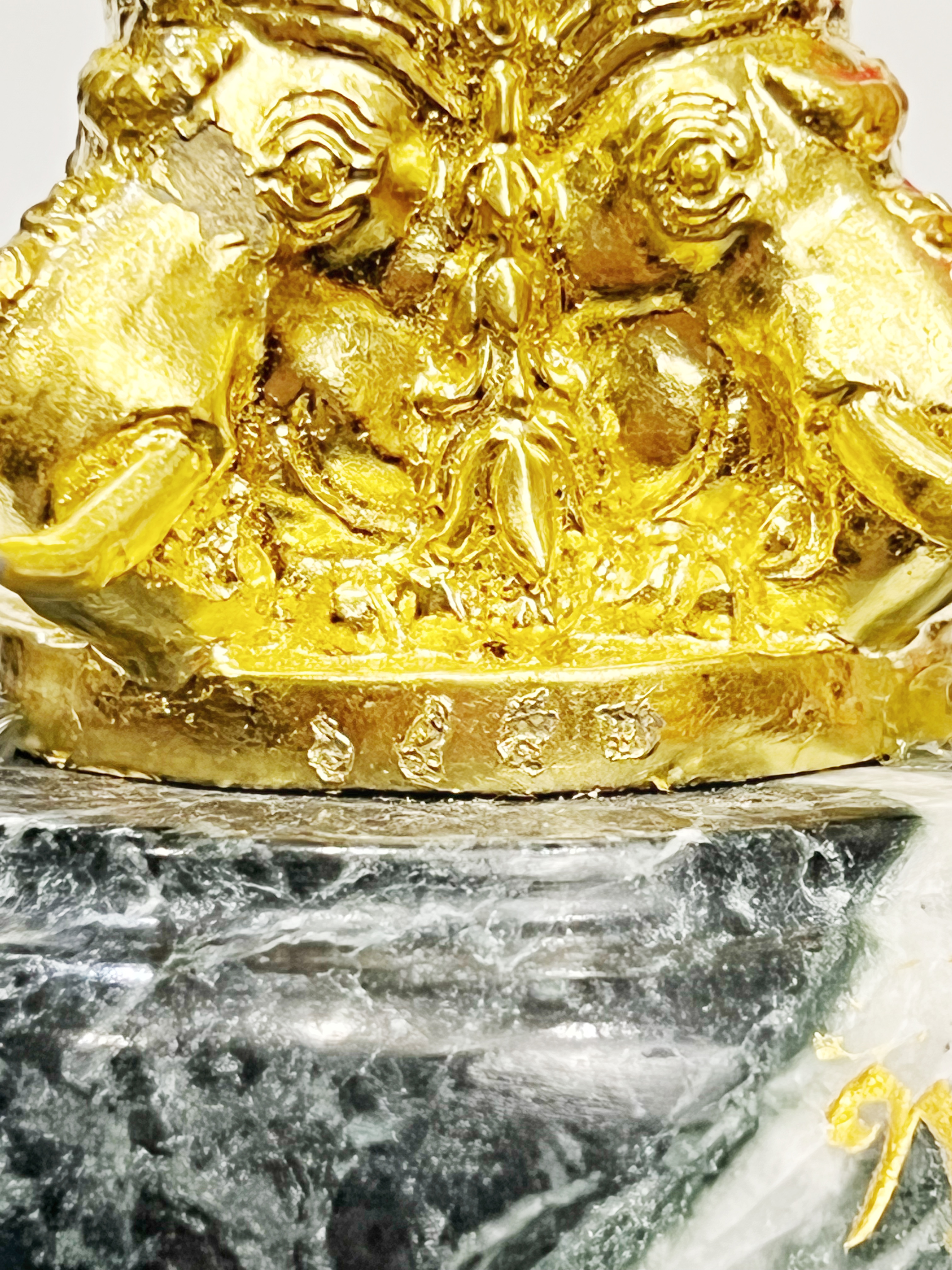 พญาครุฑ องค์บูชา รุ่น มหาเศรษฐี สูง 8 นิ้ว (ขนาดกลาง) พร้อมฐานมะค่า