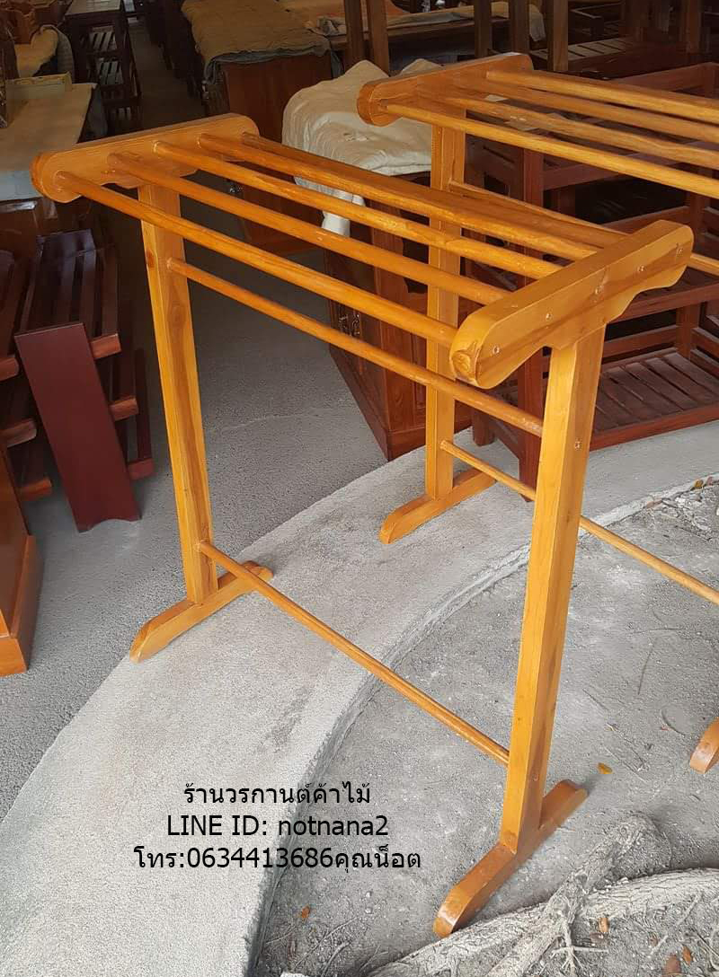 เฟอร์นิเจอร์ไม้สักภายในบ้าน