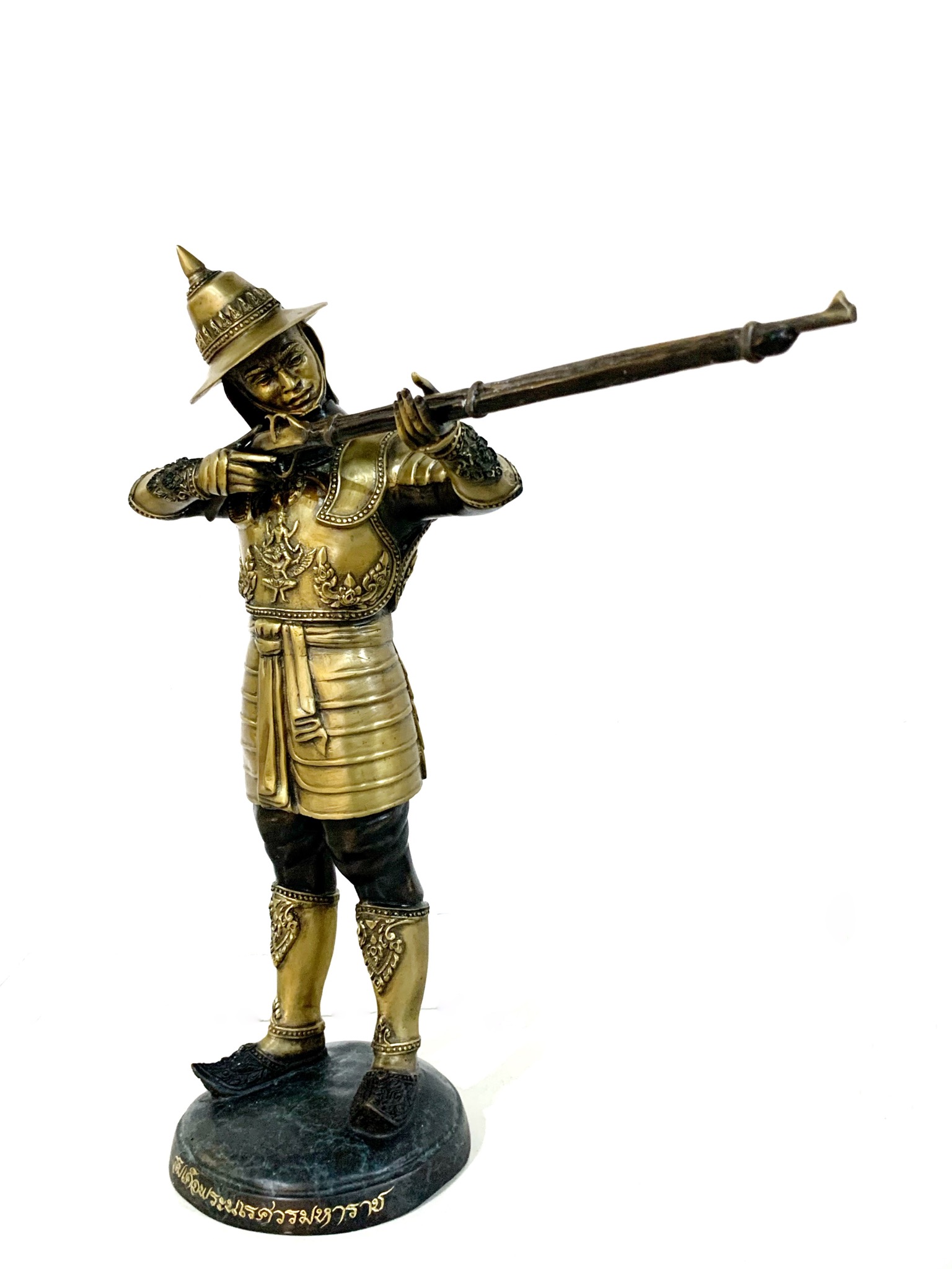 พระนเรศวรมหาราช ทรงพระแสงปืนต้น หน้าตัก 9 นิ้ว