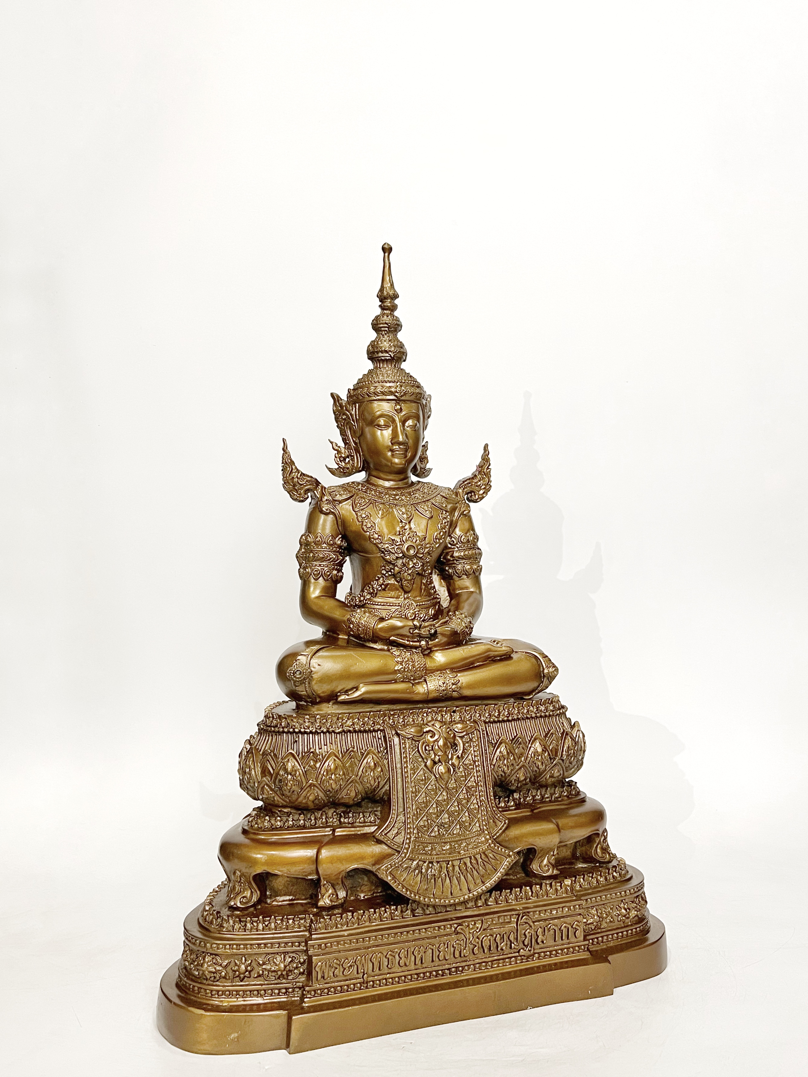 พระแก้วมรกต ทรงเครื่องฤดูร้อน หน้าตัก 9 นิ้ว