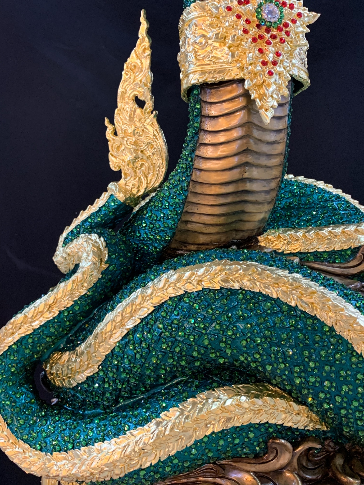 พญานาค สูง 159 cm.