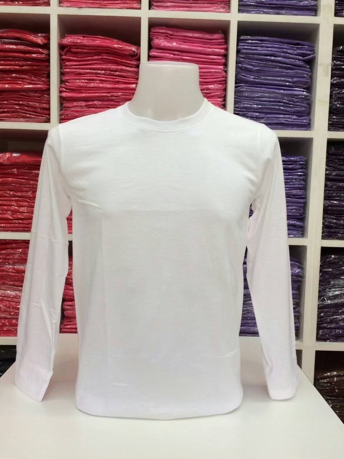 เสื้อยืดคอกลมแขนยาว