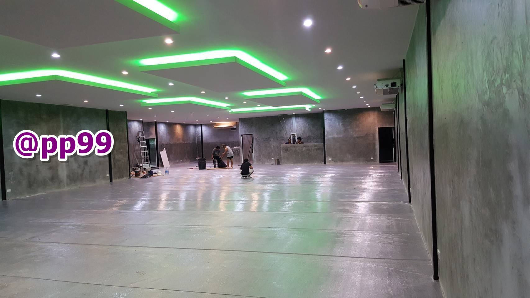 ปูพรมโต๊ะสนุก ช่างปูพรมราคาถูก