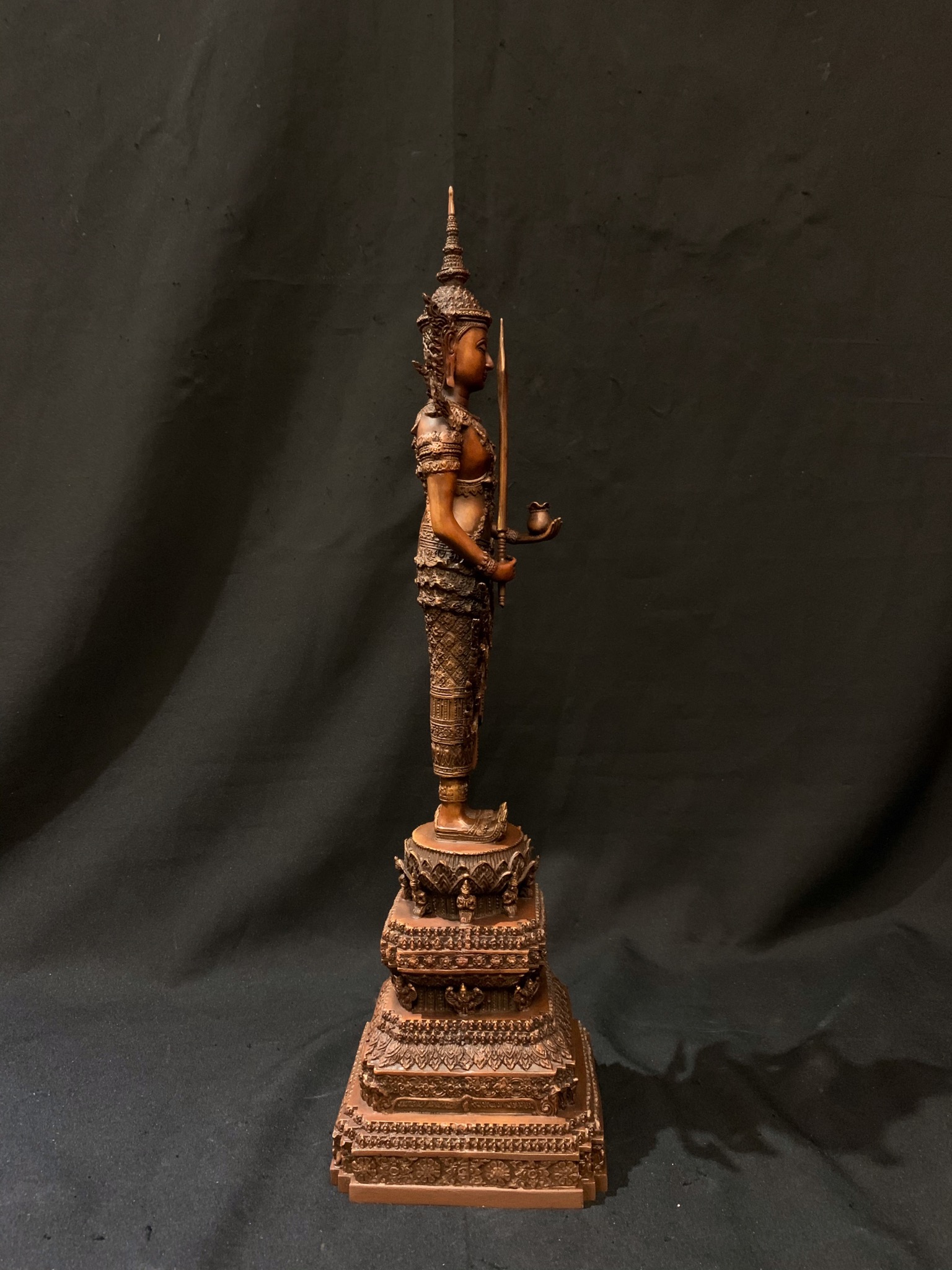 พระคลังมหาสมบัติ ทรงเครื่องจักพรรดิ์ หน้าตัก 5 นิ้ว