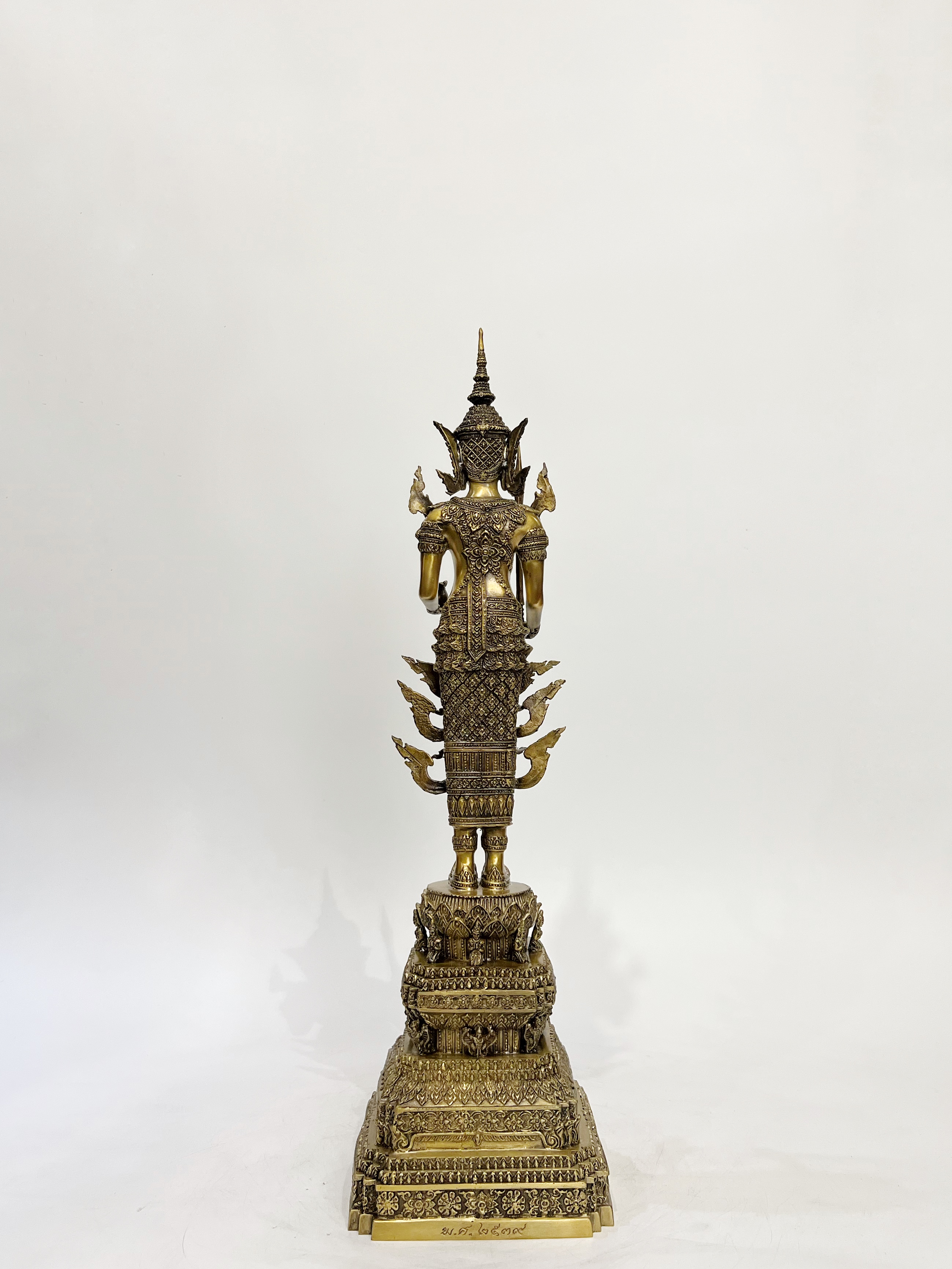 พระพุทธรูป พร้อม เทวรูป ทรงเครื่องจักพรรดิ์ หน้าตัก 5 นิ้ว (รวม 8 องค์)