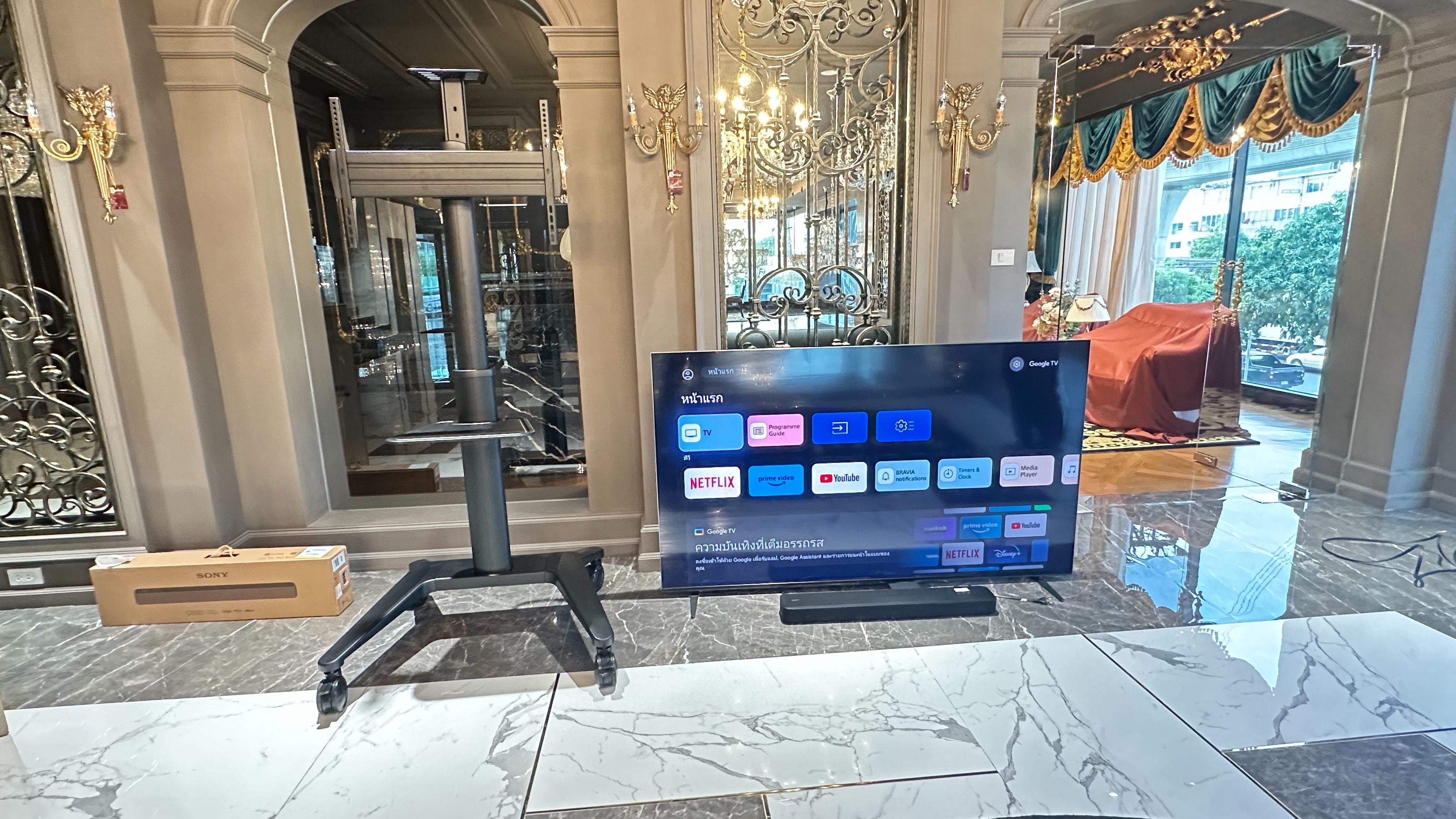 JMTVSTAND MT-F9100 ขาตั้งพื้นทีวีมีล้อเลื่อน สีดำ วัสดุอลูมิเนียม รูปทรงสวยงาม ทันสมัย รองรับทีวีขนาด 37"-75นิ้ว{รับประกัน 3 ปี }0964746498