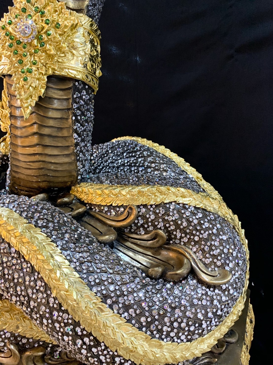 พญานาค สูง 159 cm.