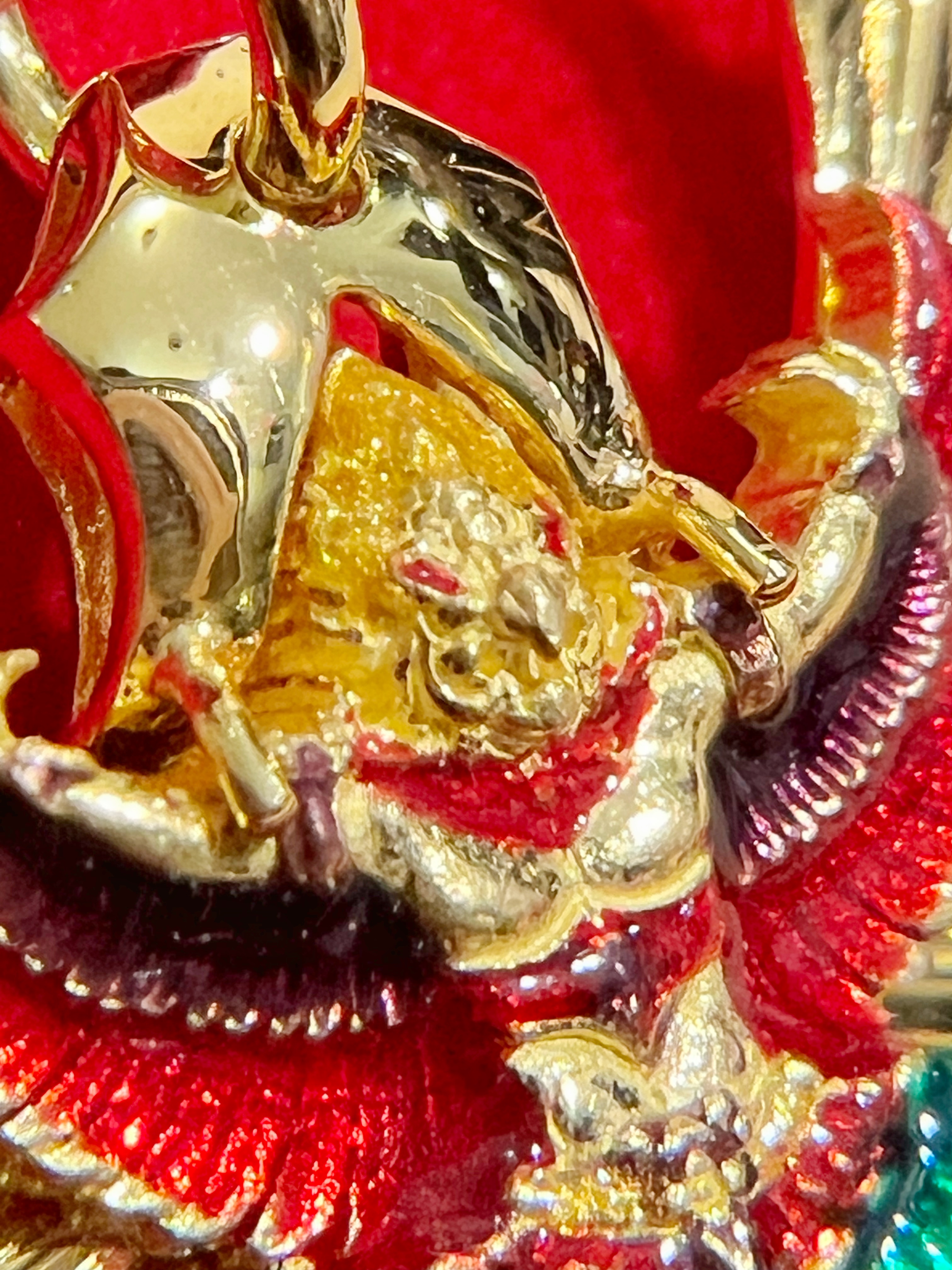 พญาครุฑ รุ่น เปิดขุมทรัพย์ (ทองคำ ลงยา พิมพ์เล็ก)