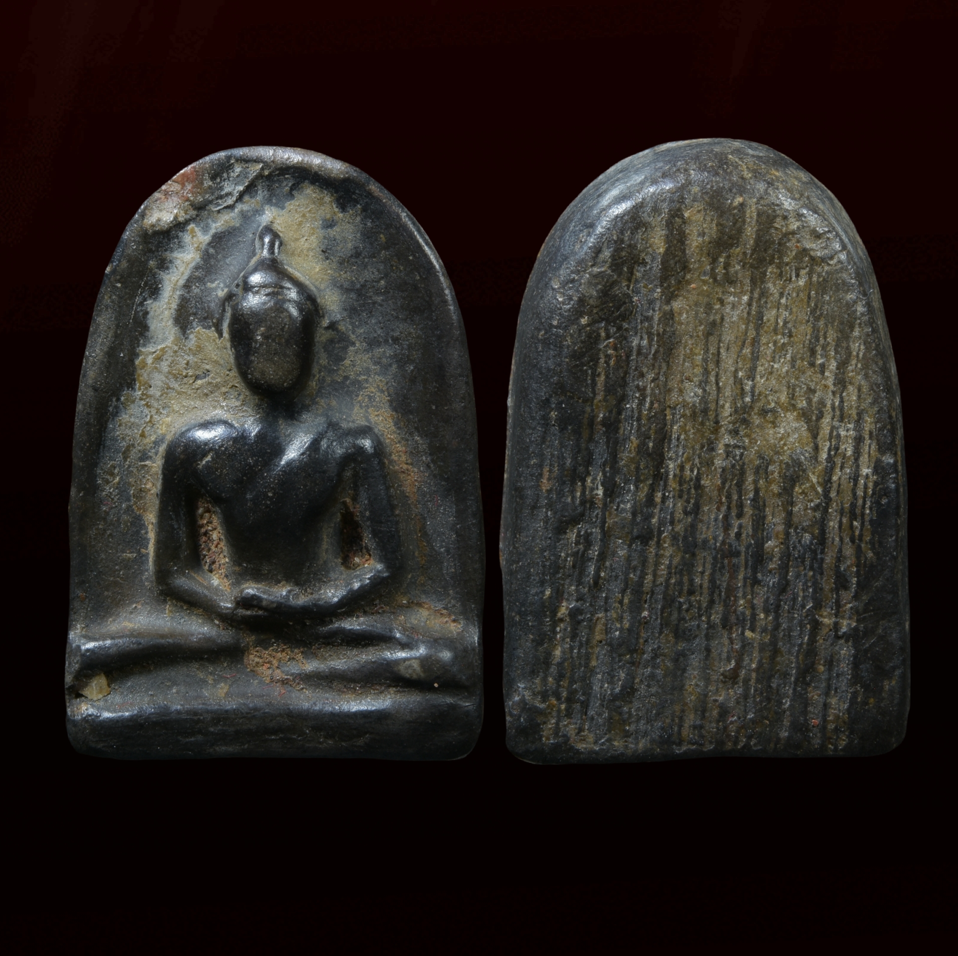 พระซุ้มกอไม่มีลายกนก เนื้อดำ