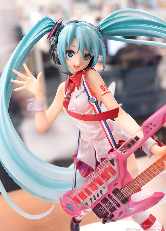 [In-Stock] Hatsune Miku Greatest Idol Ver. - 1/8 (Good Smile Company)