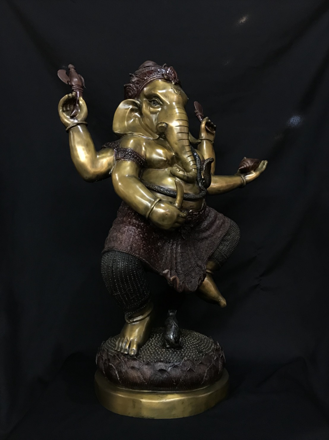 พระพิฆเนศ ปางลีลา หน้าตัก 16 นิ้ว