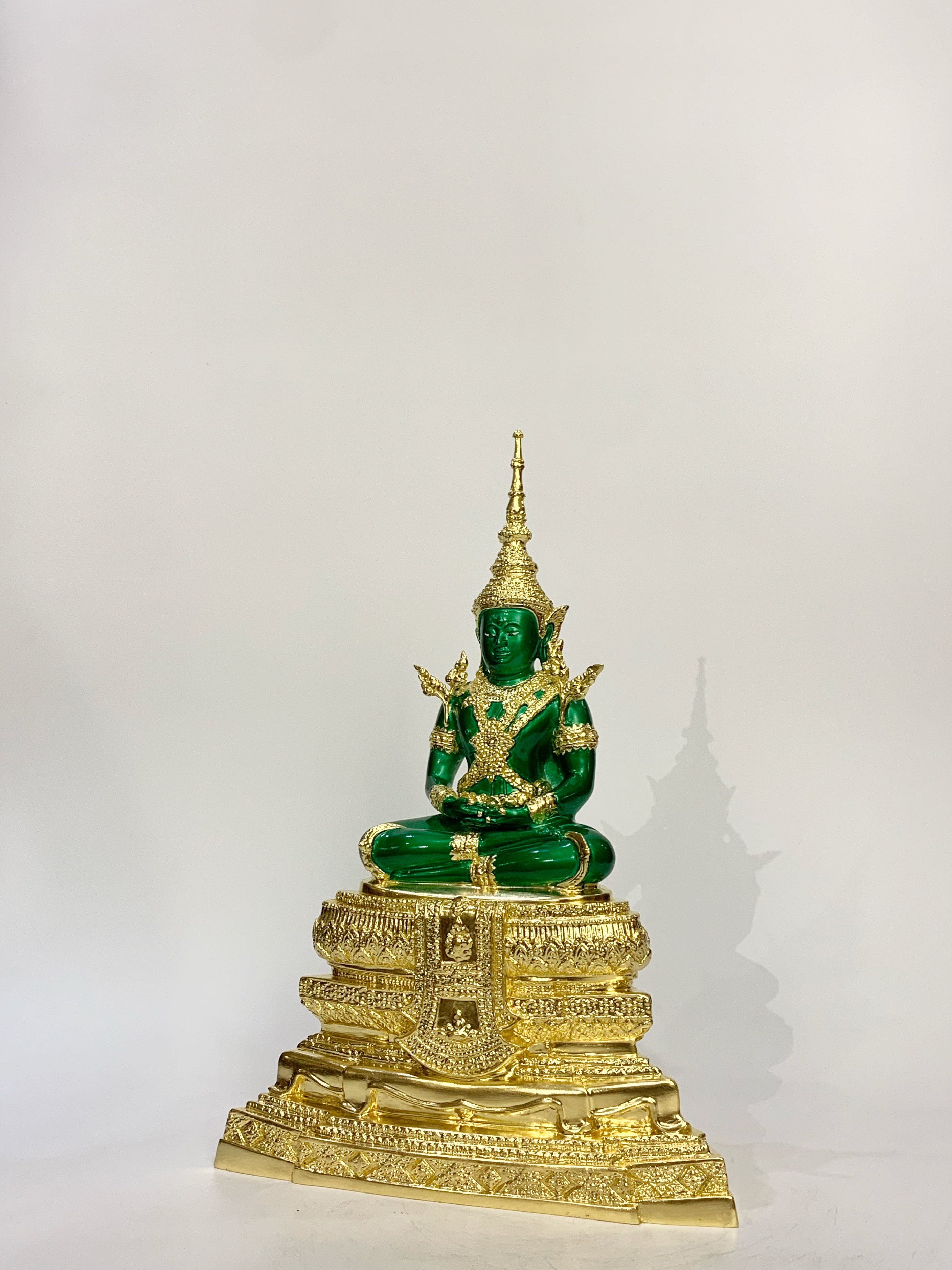 พระแก้วมรกต ทรงเครื่องฤดูร้อน หน้าตัก 5 นิ้ว