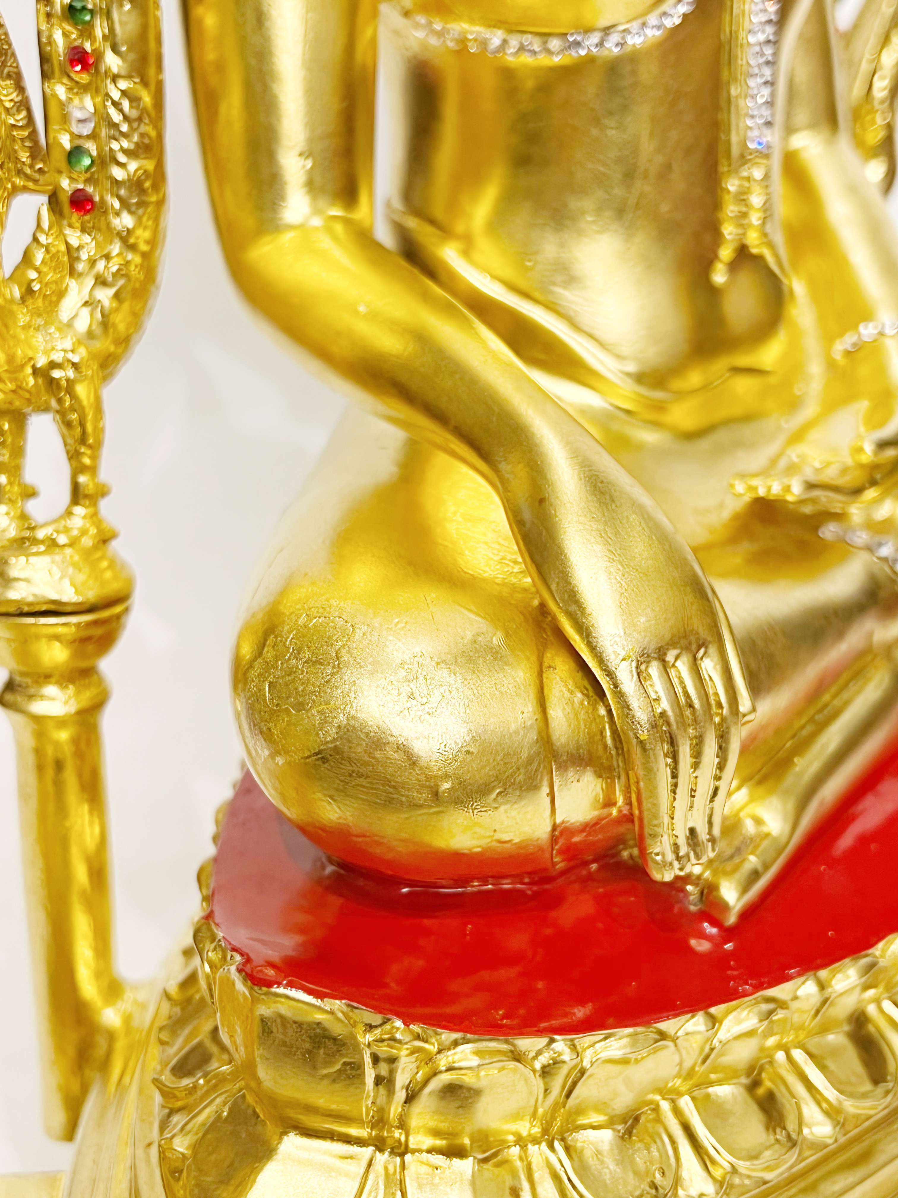 พระพุทธชินราช หน้าตัก 9 นิ้ว (ราคามีตำหนิตามภาพ)