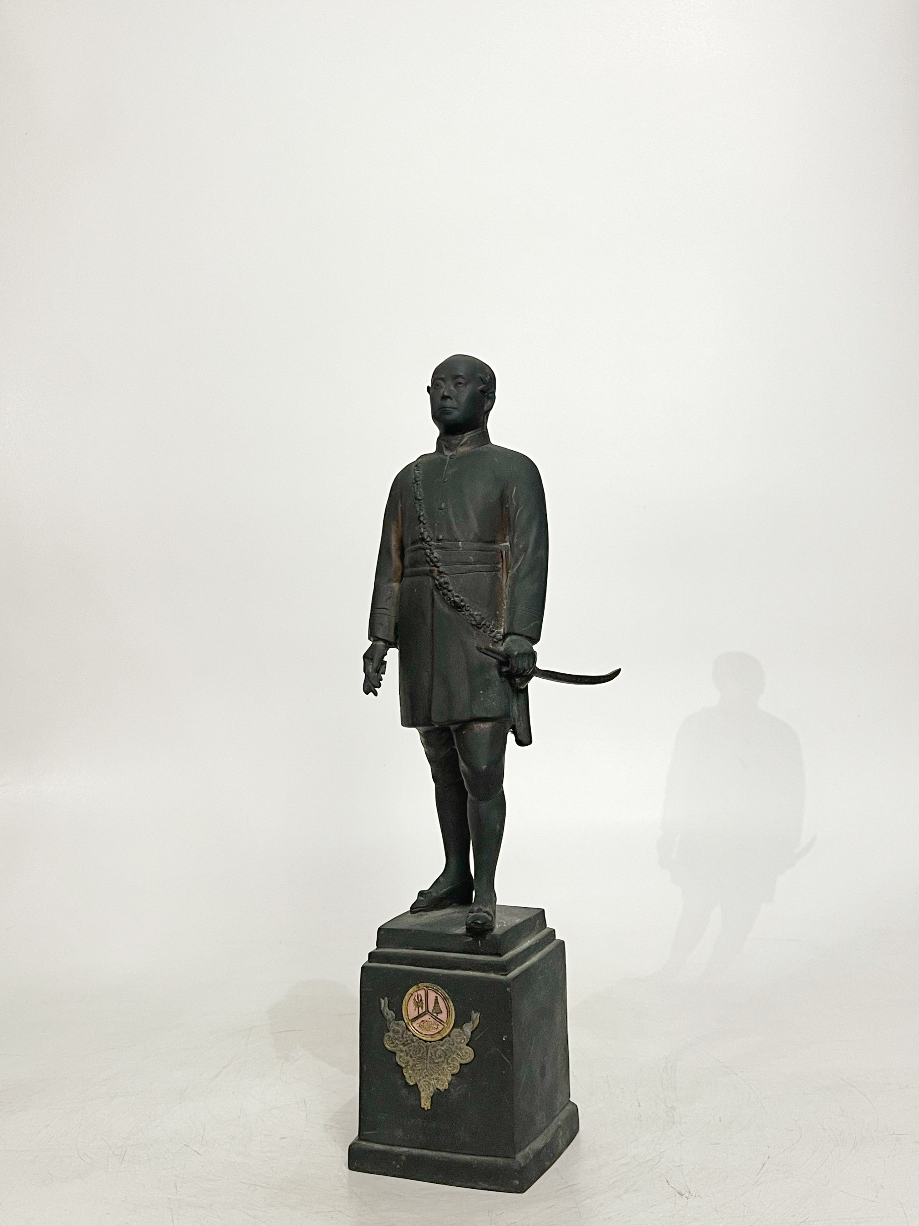 รัชกาลที่ 6 ครึ่งพระองค์