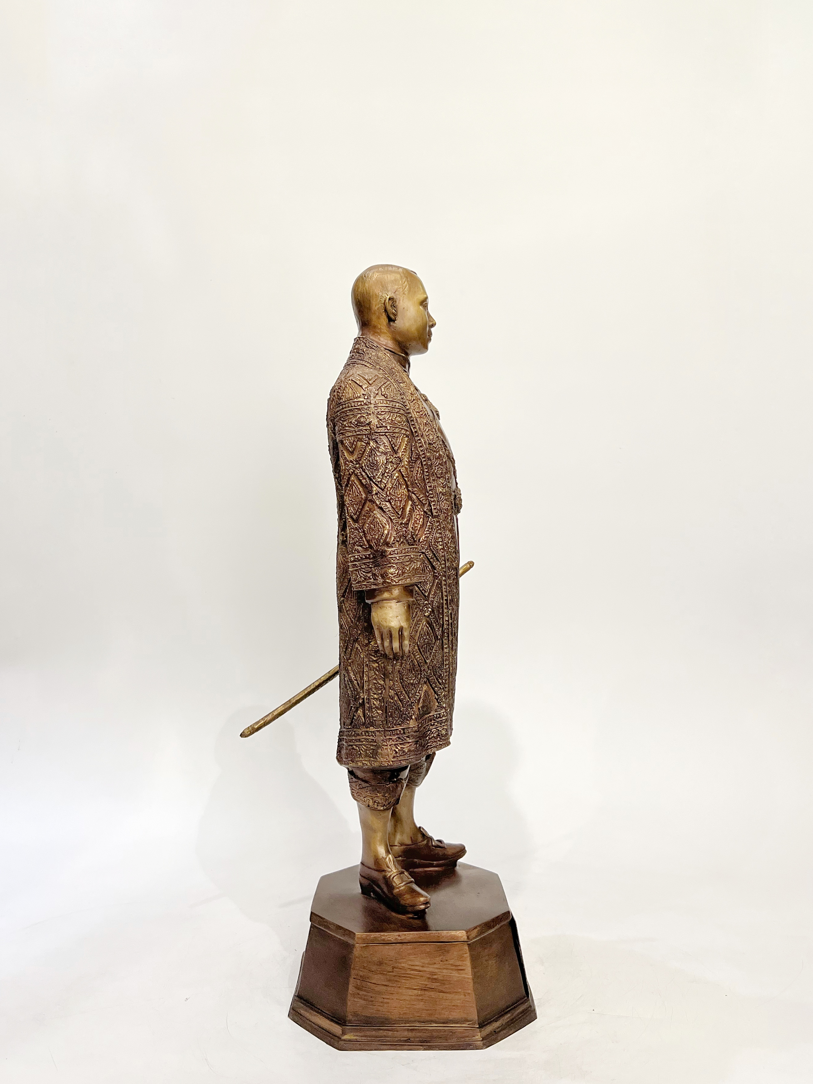 ประติมากรรมชุด 9 รัชกาล หน้าตัก 9 นิ้ว