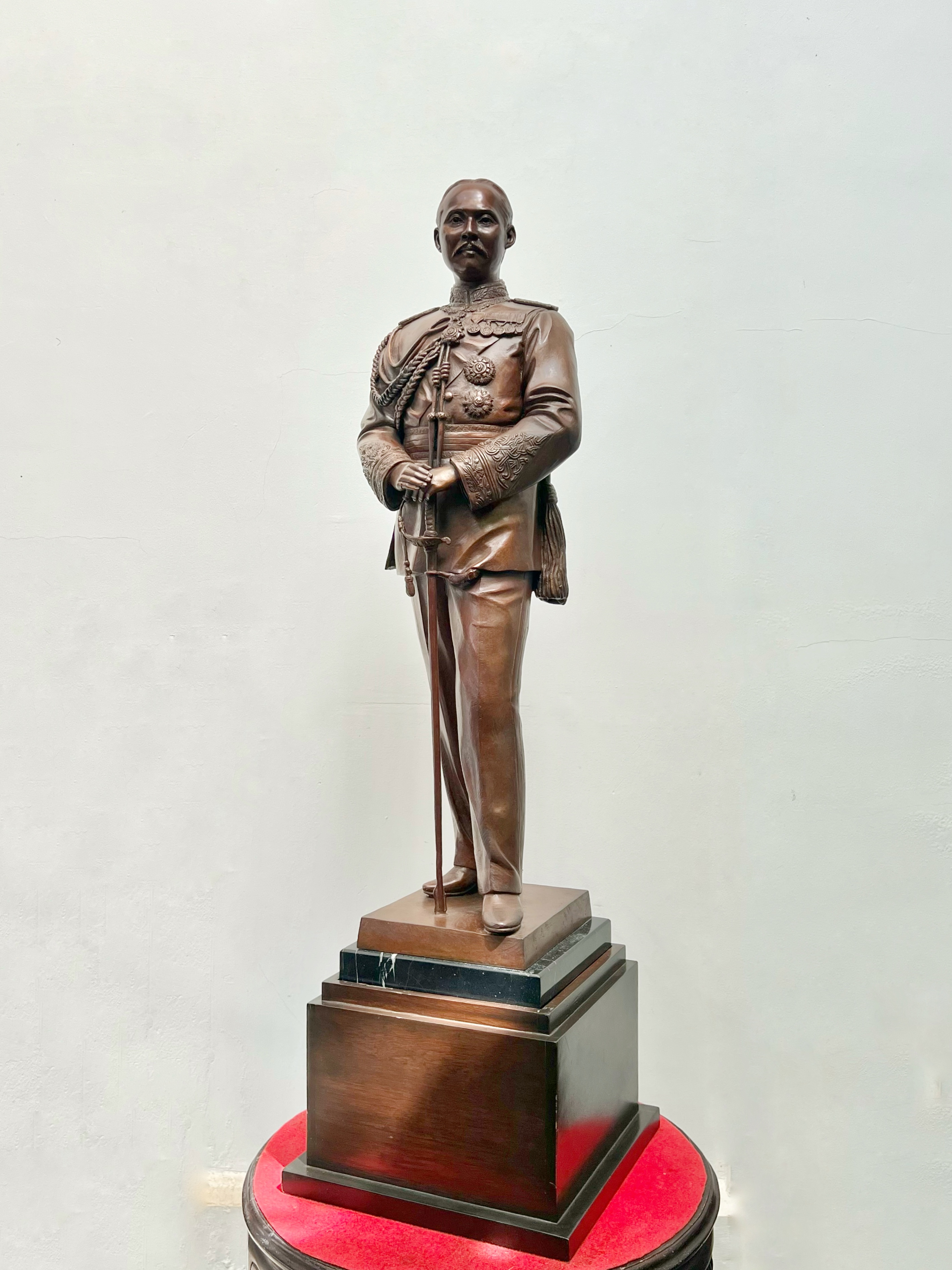 พระบาทสมเด็จพระจุลจอมเกล้าเจ้าอยู่หัว หน้าตัก 16 นิ้ว