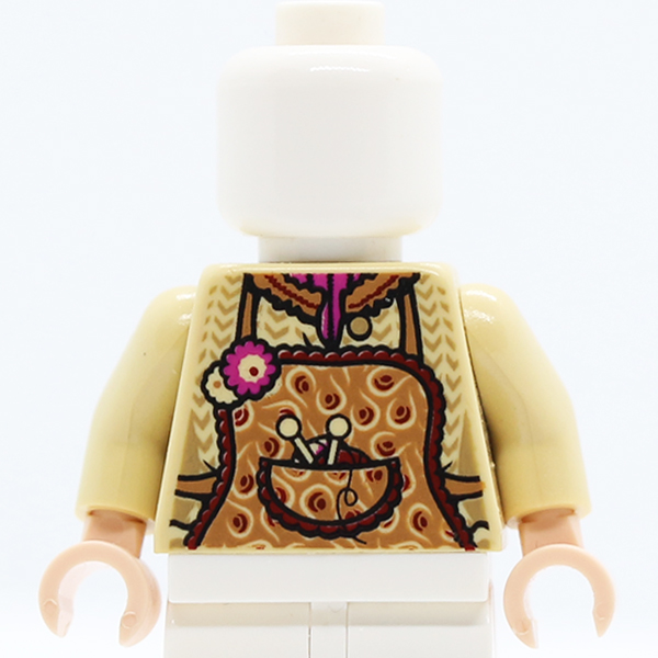 Harry Potter Molly Weasley Female Kitchen Wear with Apron Pattern / Tan Arms / Light Nougat Hands