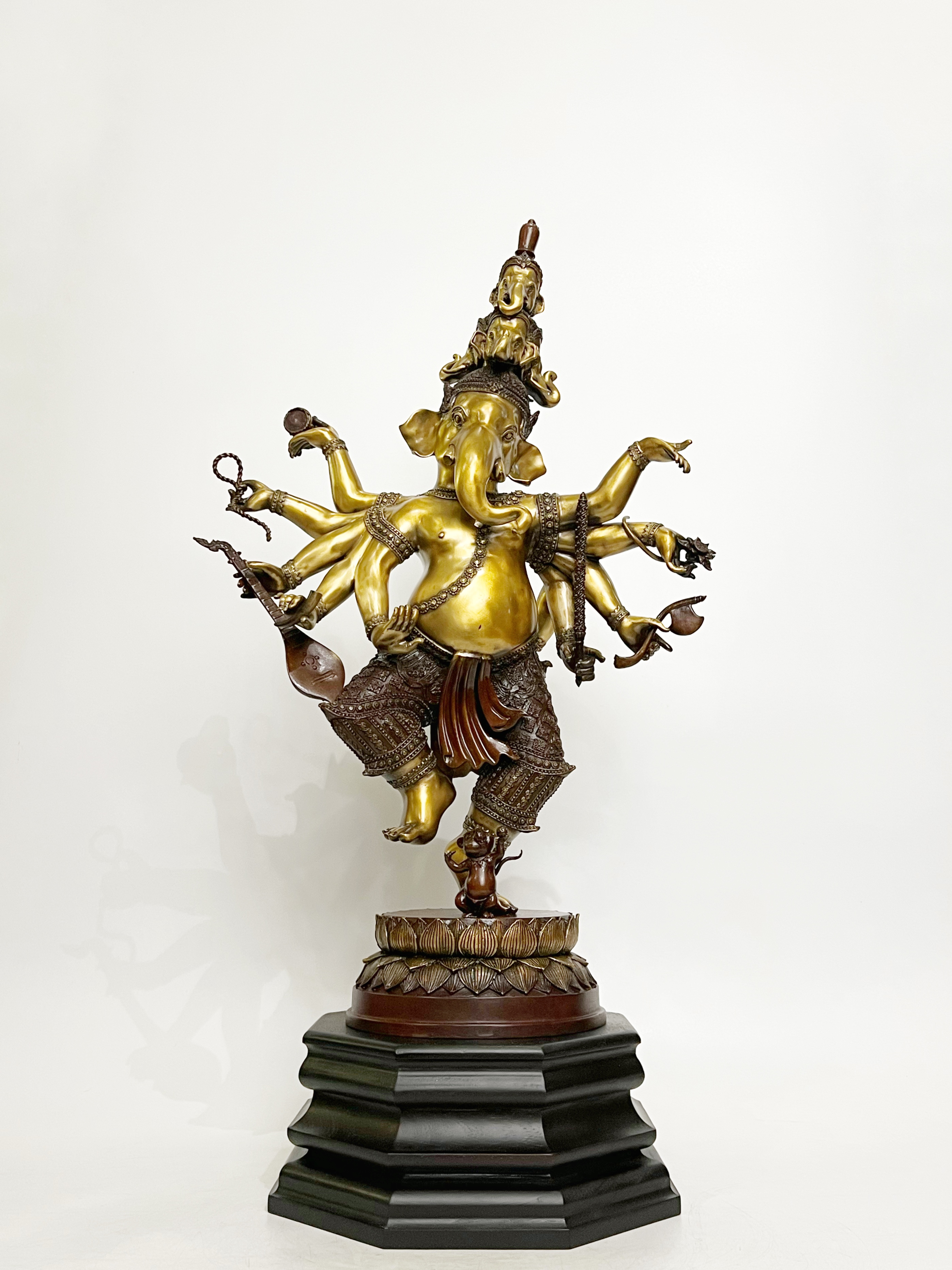 ฐานไม้มะค่า ทรงแปดเหลี่ยม