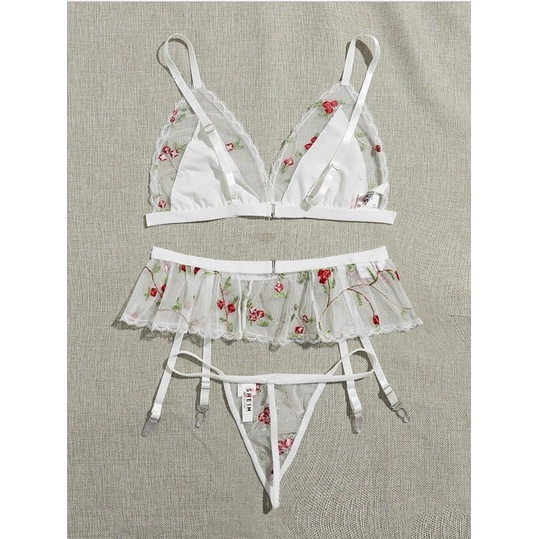 ชุดบิกินี่ เซ็ท3ชิ้น ปักลายเชอร์รี่ พร้อมสายดึงถุงน่อง