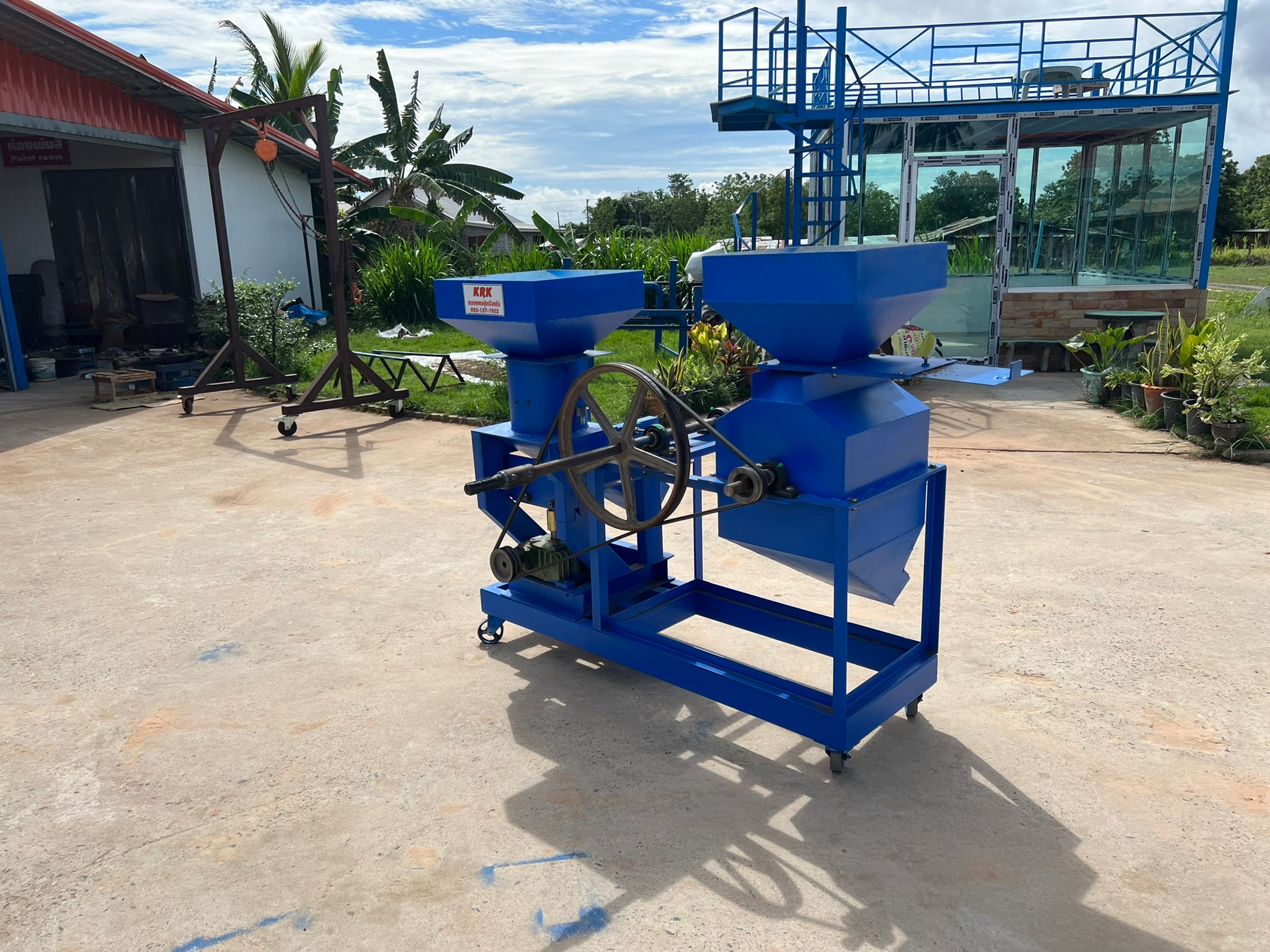 เครื่องอัดเม็ดและเครื่องตีป่น 2หัว เเบบติดรถไถนั่งขับPTO