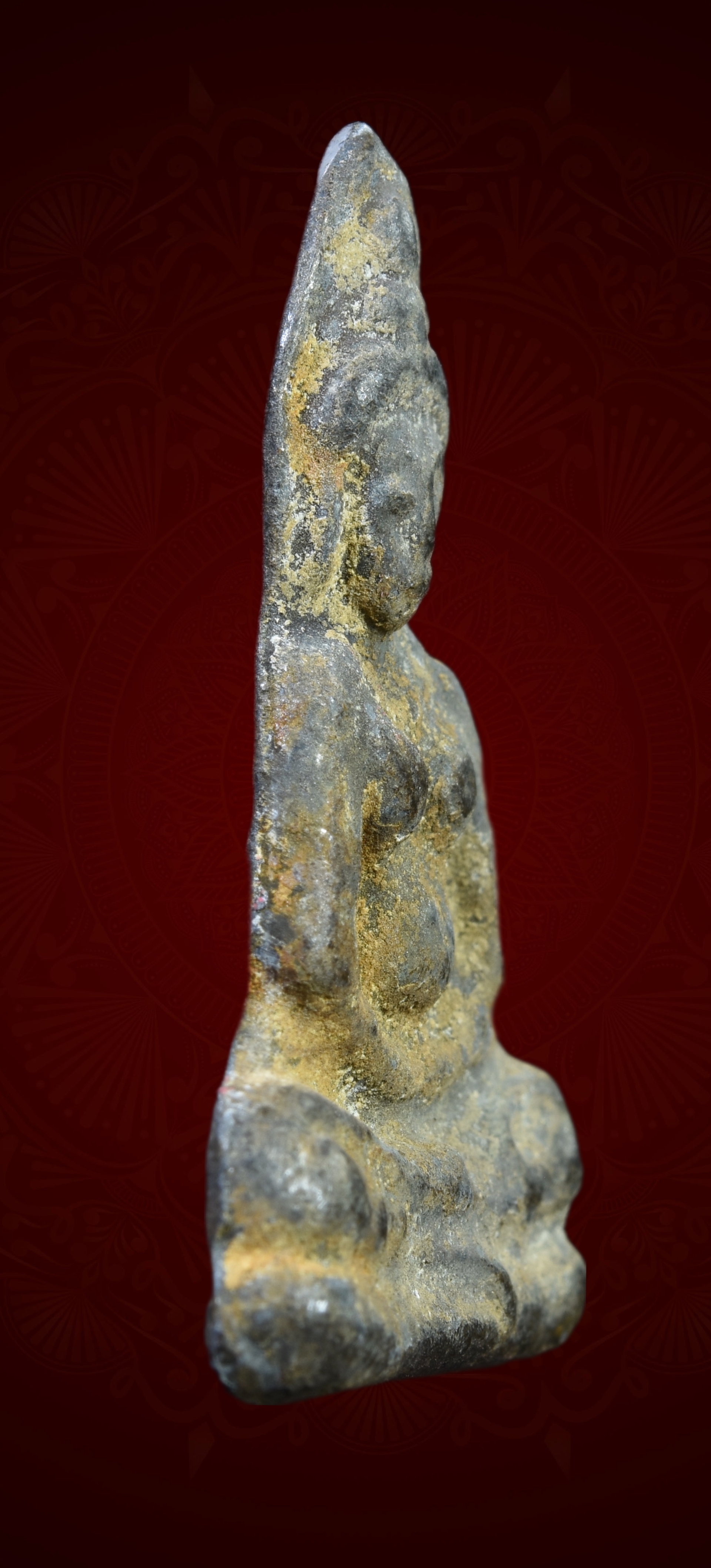 พระร่วงนั่ง เนื้อชินตะกั่ว