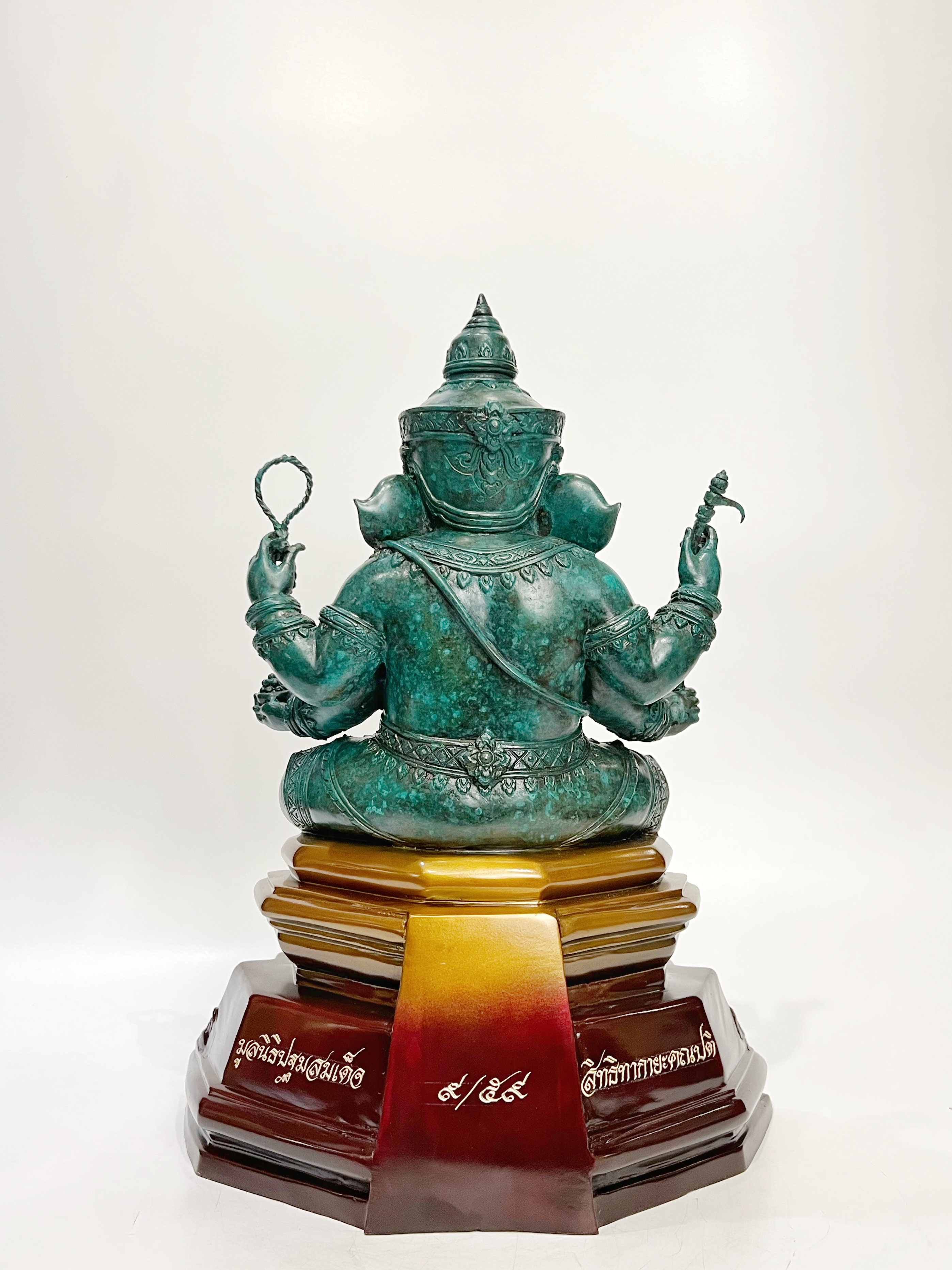 พระพิฆเนศ : พระสิทธิทากายะคณปติ หน้าตัก 9 นิ้ว (หมายเลข 9)