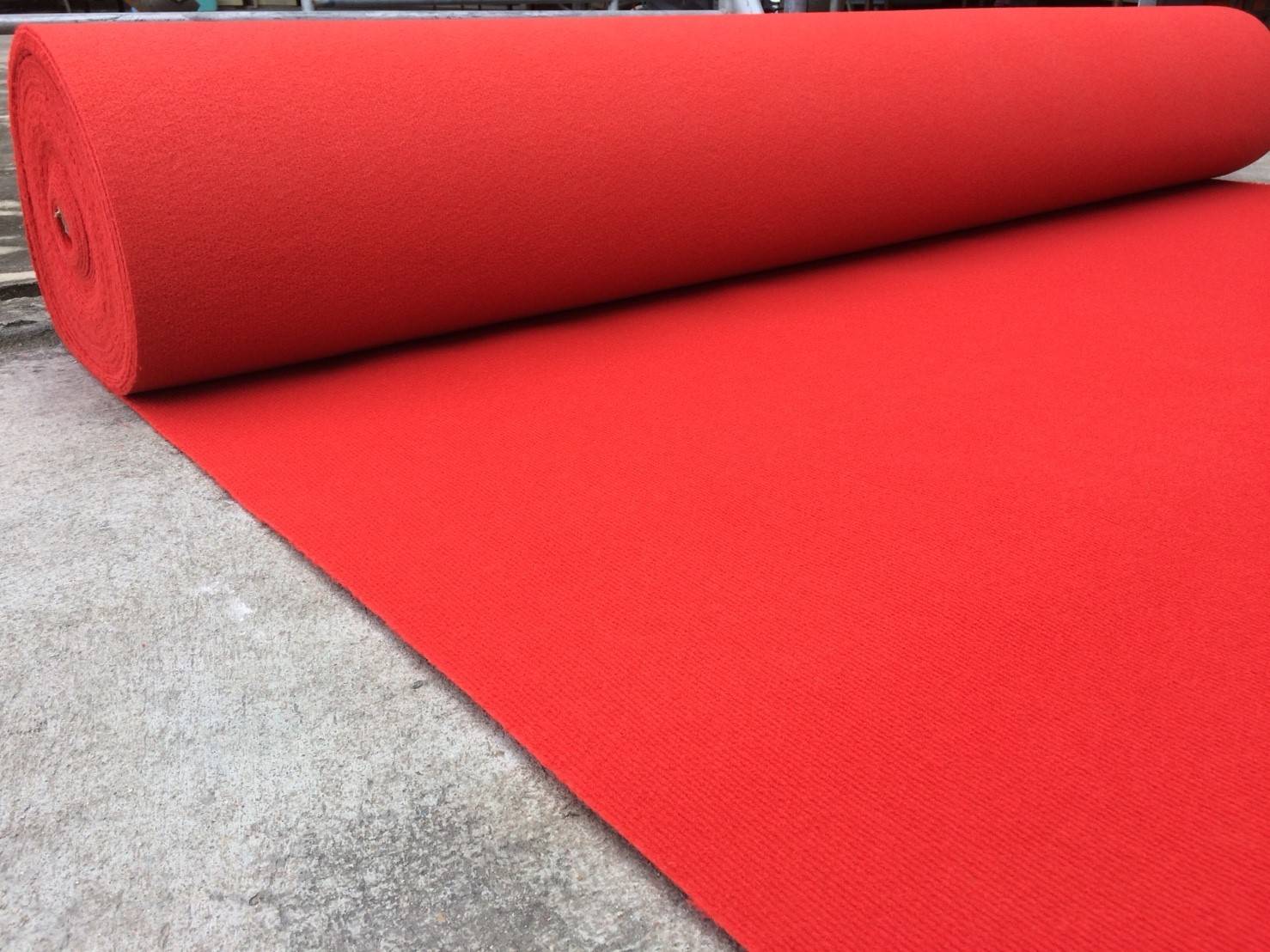 พรมลูกฟูก หรือพรมปูวัด สีแดงสด 011 หนา 4-6 มิล