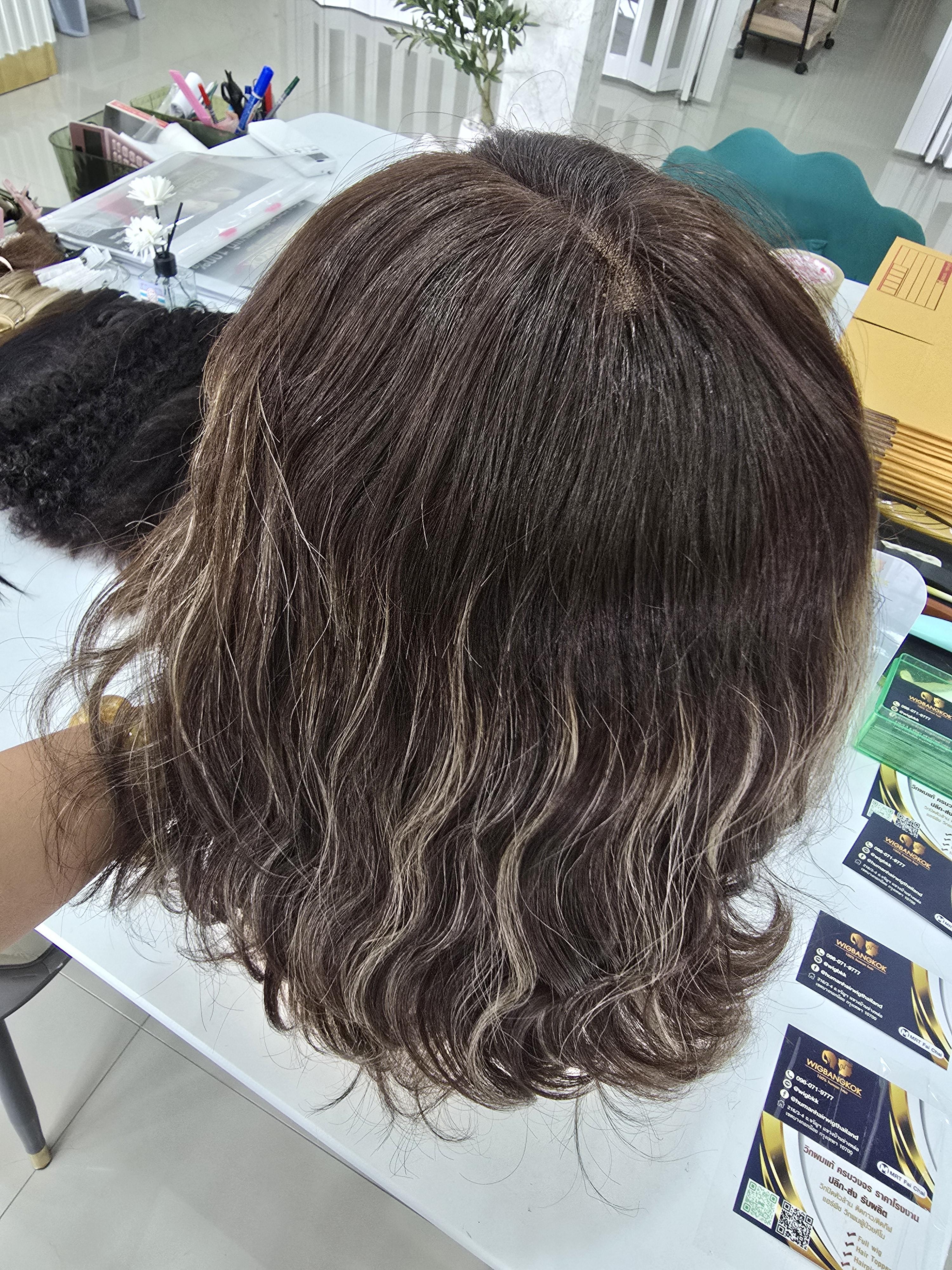 วิกผมแท้ทอมือ งานพรีเมี่ยม เสยแสกเนียนมาก ไม่ต้องใช้กาว สีน้ำตาลไฮไลท์ Premium Human Hair Jewish Wig