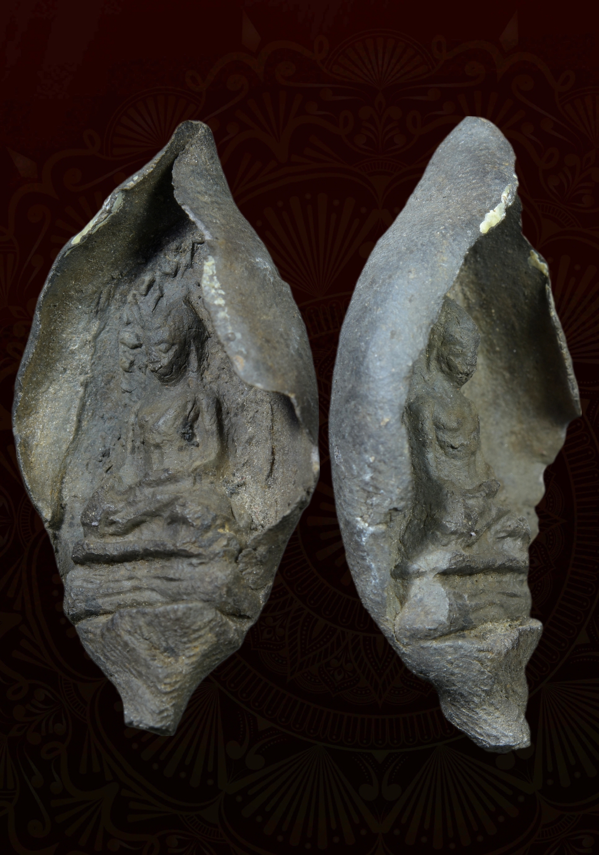 พระรอดใบโพธิ์ เนื้อดำ