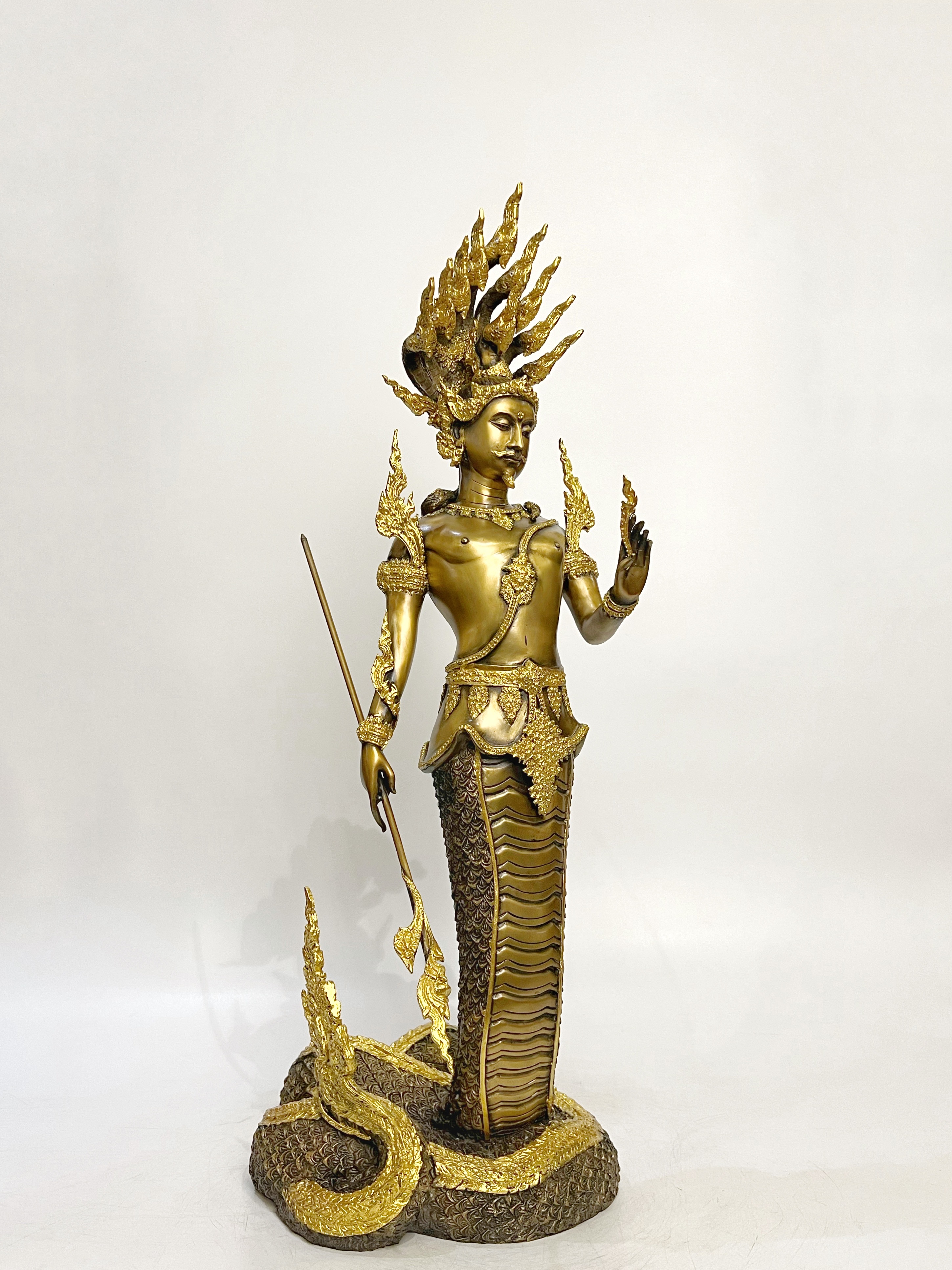 ปู่นาคราช หน้าตัก 12 นิ้ว