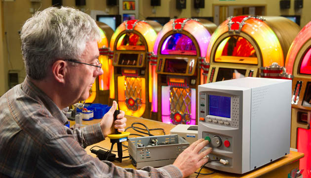 HAL103 เครื่องทดสอบความปลอดภัยของเครื่องใช้ไฟฟ้าในสายการผลิตแบบอัตโนมัติ (AC/DC/IR/GB)