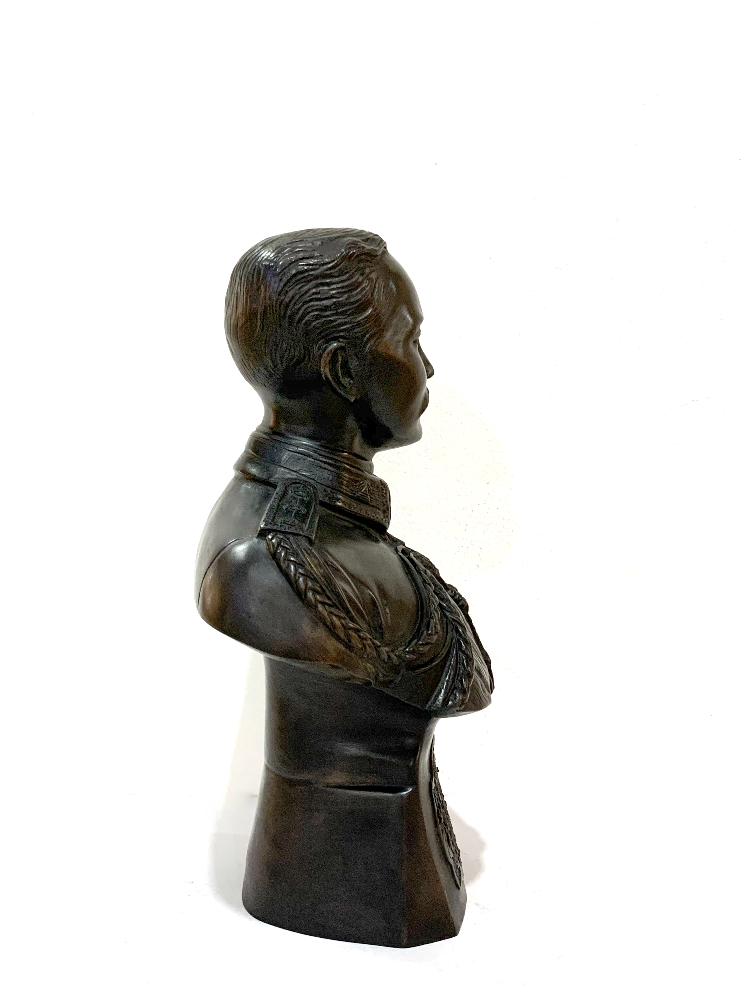 รัชกาลที่ 5 ครึ่งพระองค์ (ตราแผ่นดิน)