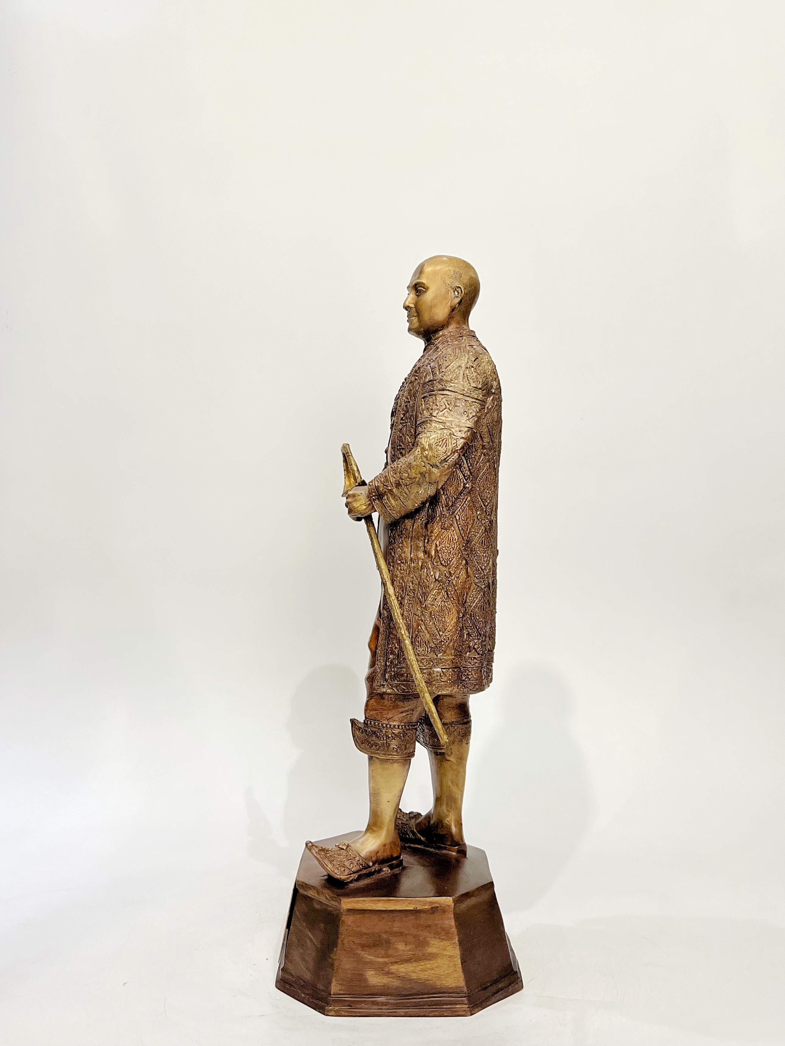 รัชกาลที่ 2 หน้าตัก 9 นิ้ว