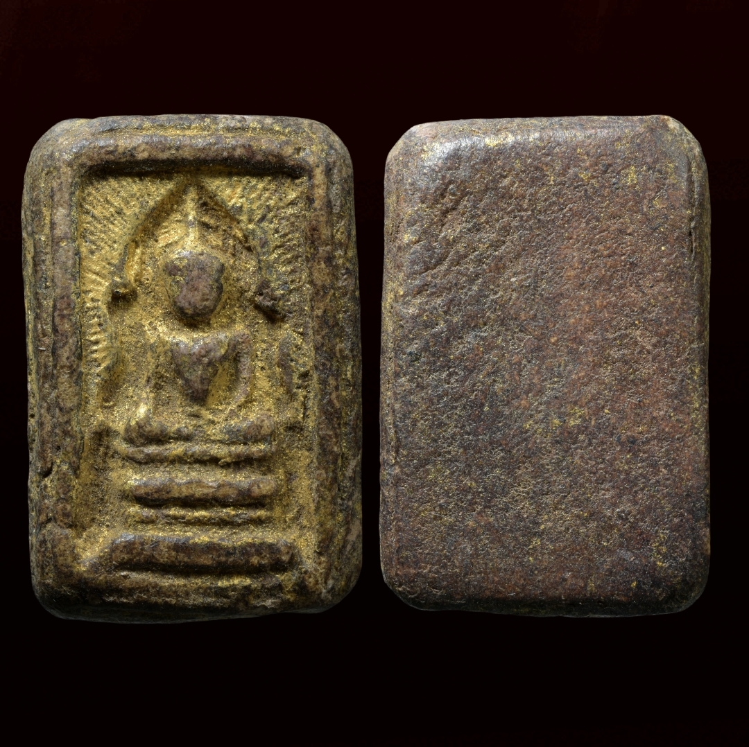 พระแหวกม่าน หลวงพ่อกวย