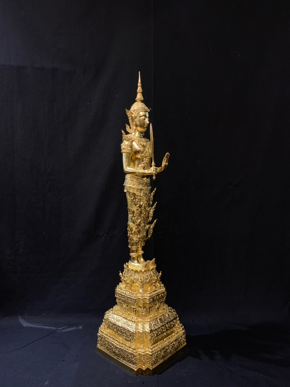 พระสยามเทวาธิราช ทรงเครื่องจักรพรรดิ์ หน้าตัก 9 นิ้ว