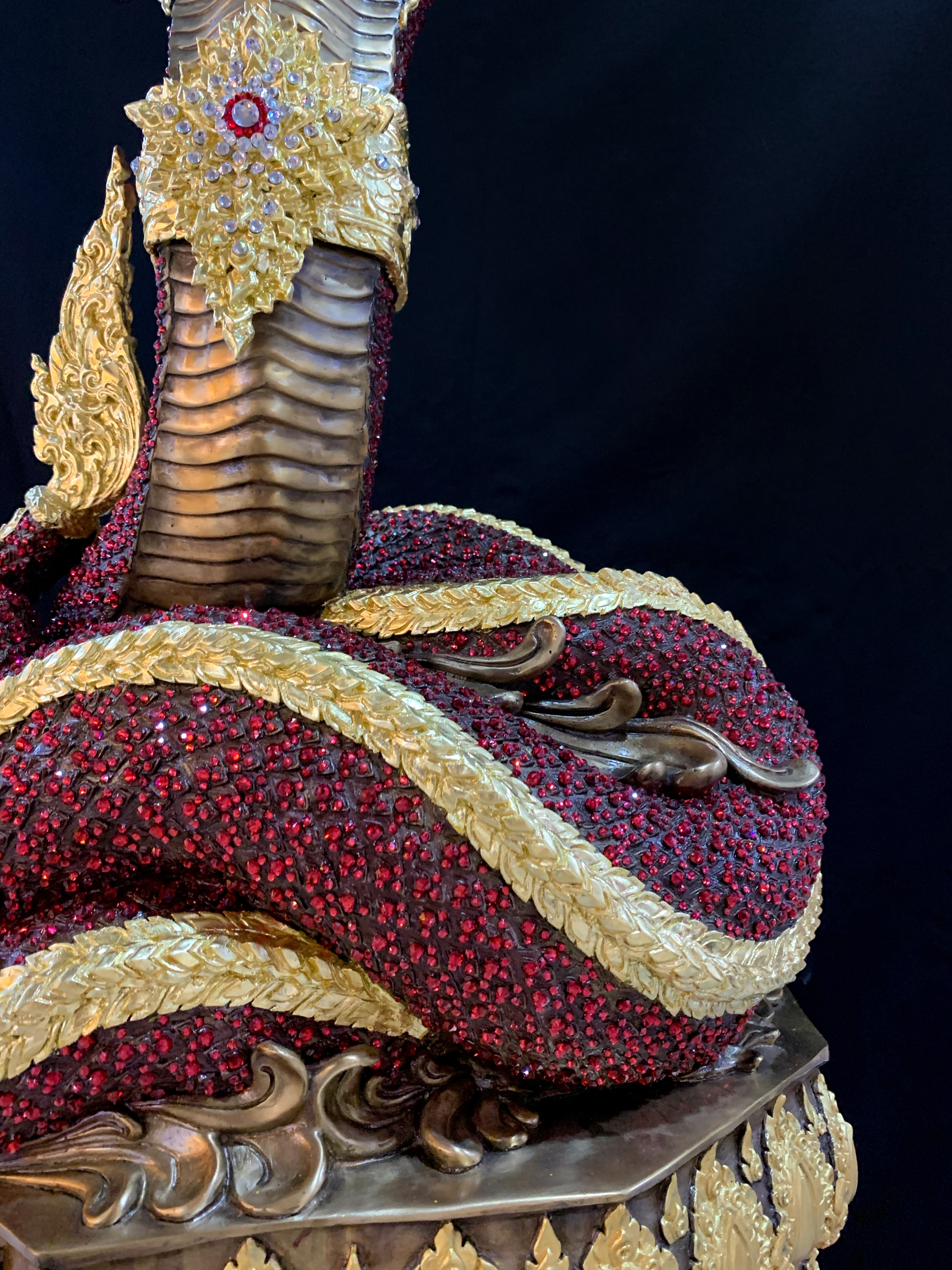 พญานาค สูง 159 cm.