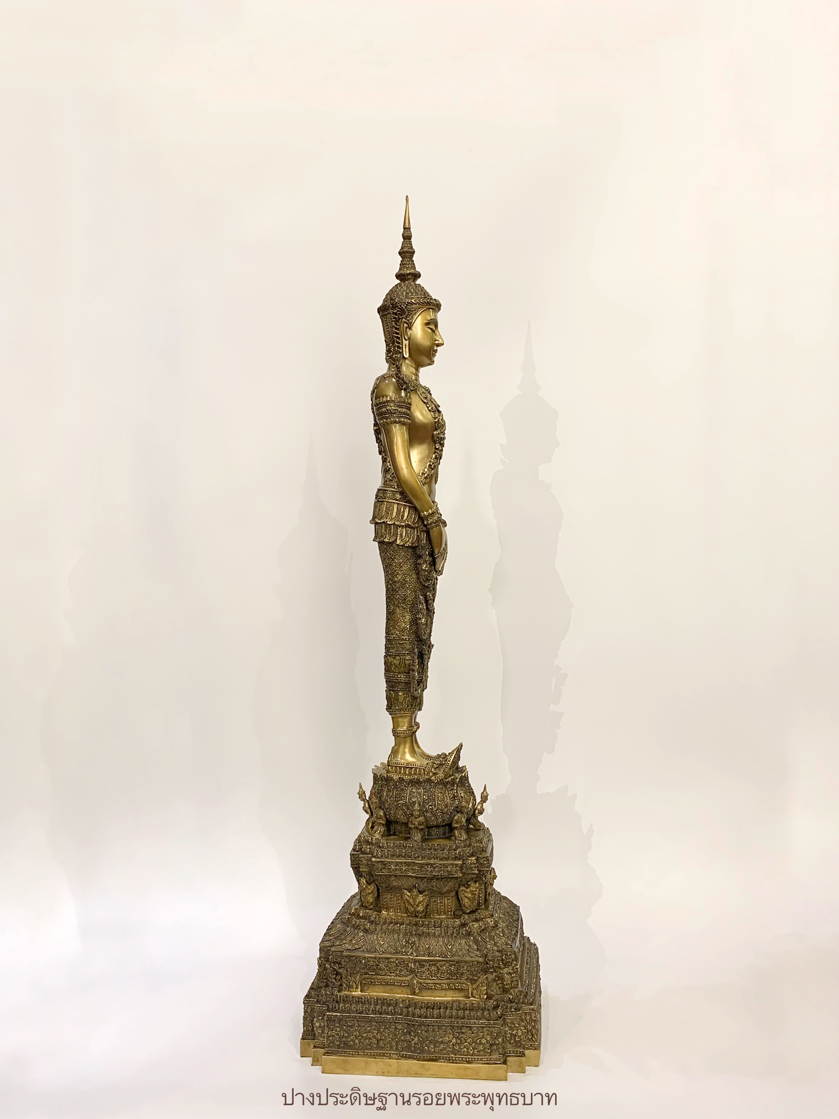 พระพุทธรูป ทรงเครื่องจักพรรดิ์ หน้าตัก 9 นิ้ว (ครบทั้ง 13 ปาง)