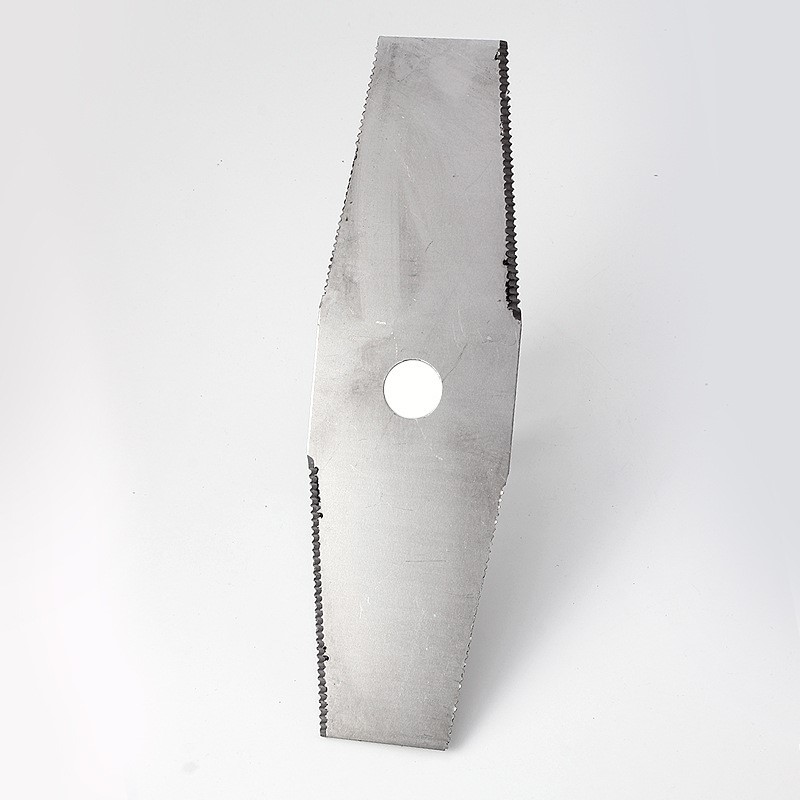 ใบมีดตัดหญ้าฟันเลื่อย ทรงมะละกอ ขนาด 12 นิ้ว หนา 1.6 มิล