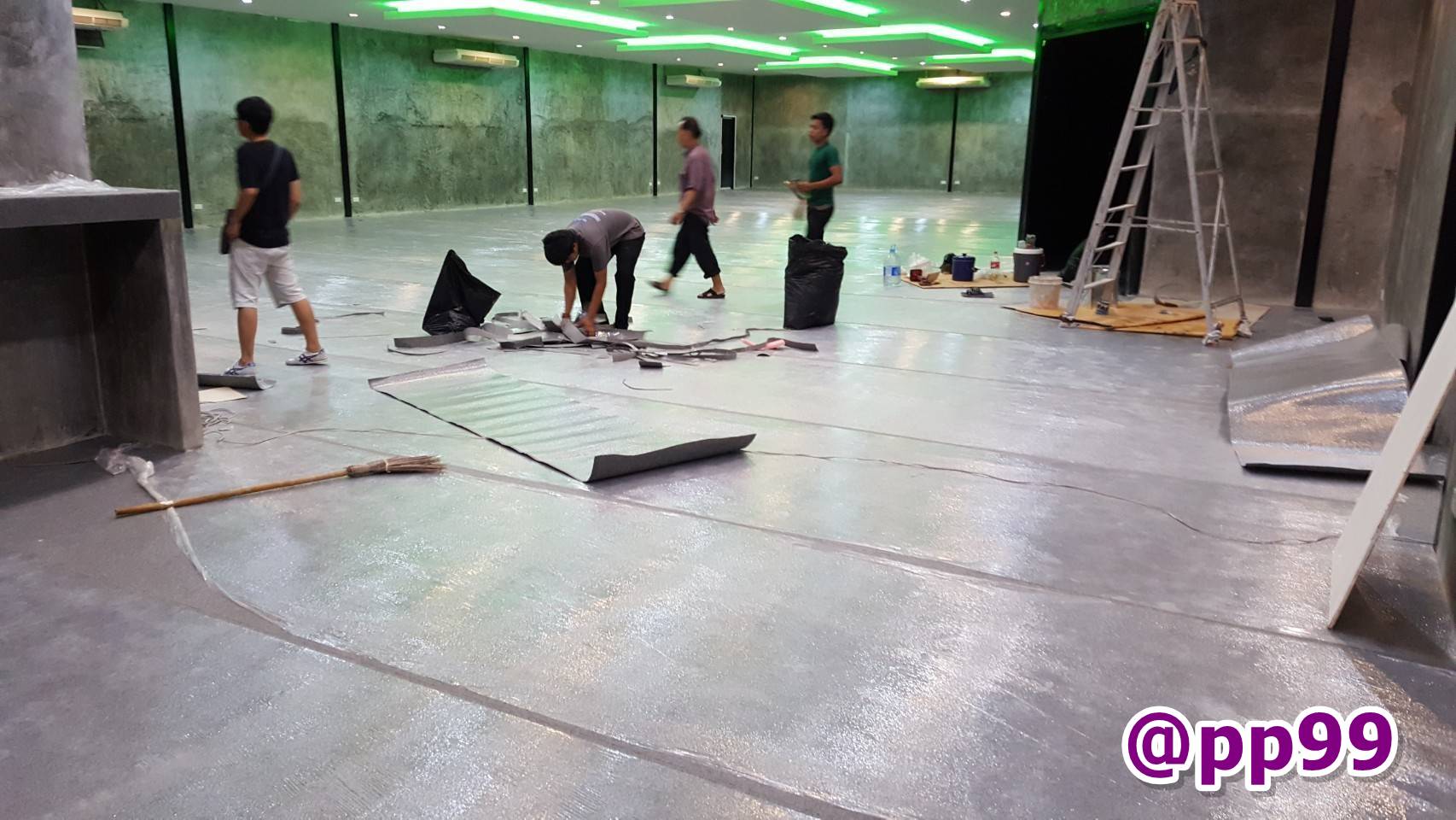 ปูพรมโต๊ะสนุก ช่างปูพรมราคาถูก