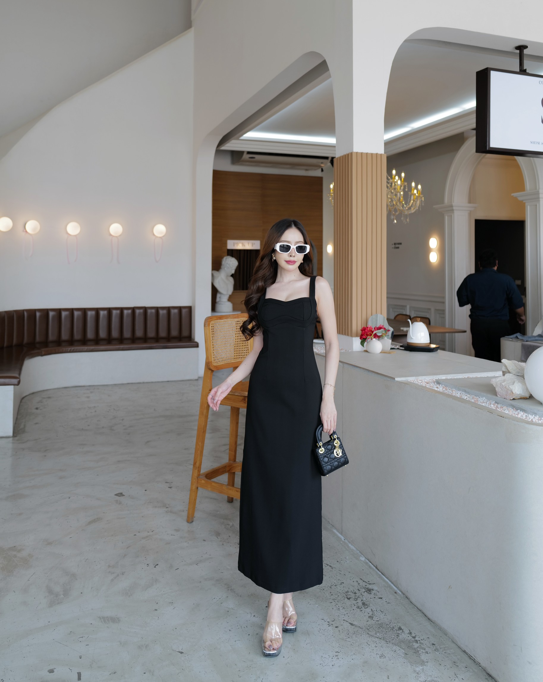 #5105 HILOOK เดรสสายใหญ่ อกทรงสโลบเข้าอกเบาๆ เย็บตีเกล็ดรับเต้า สวยมาก