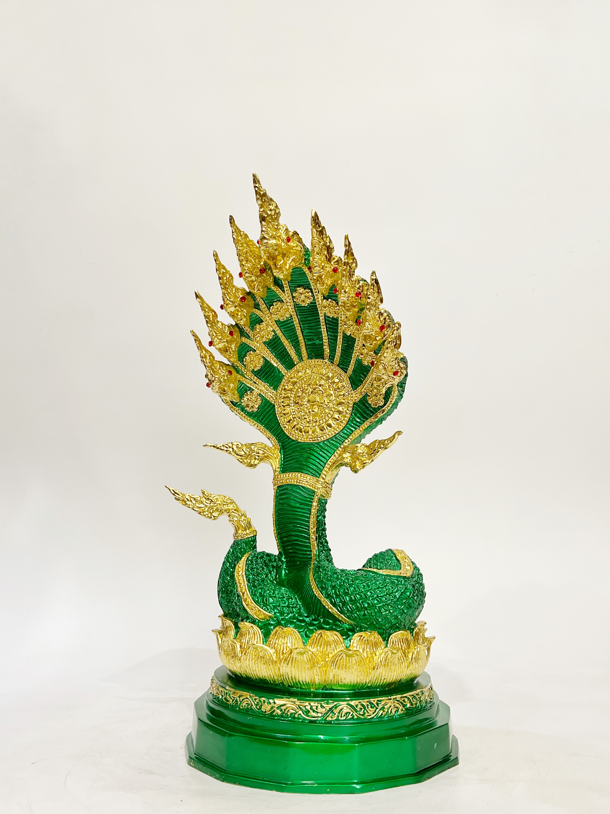 พญานาค 9 เศียร