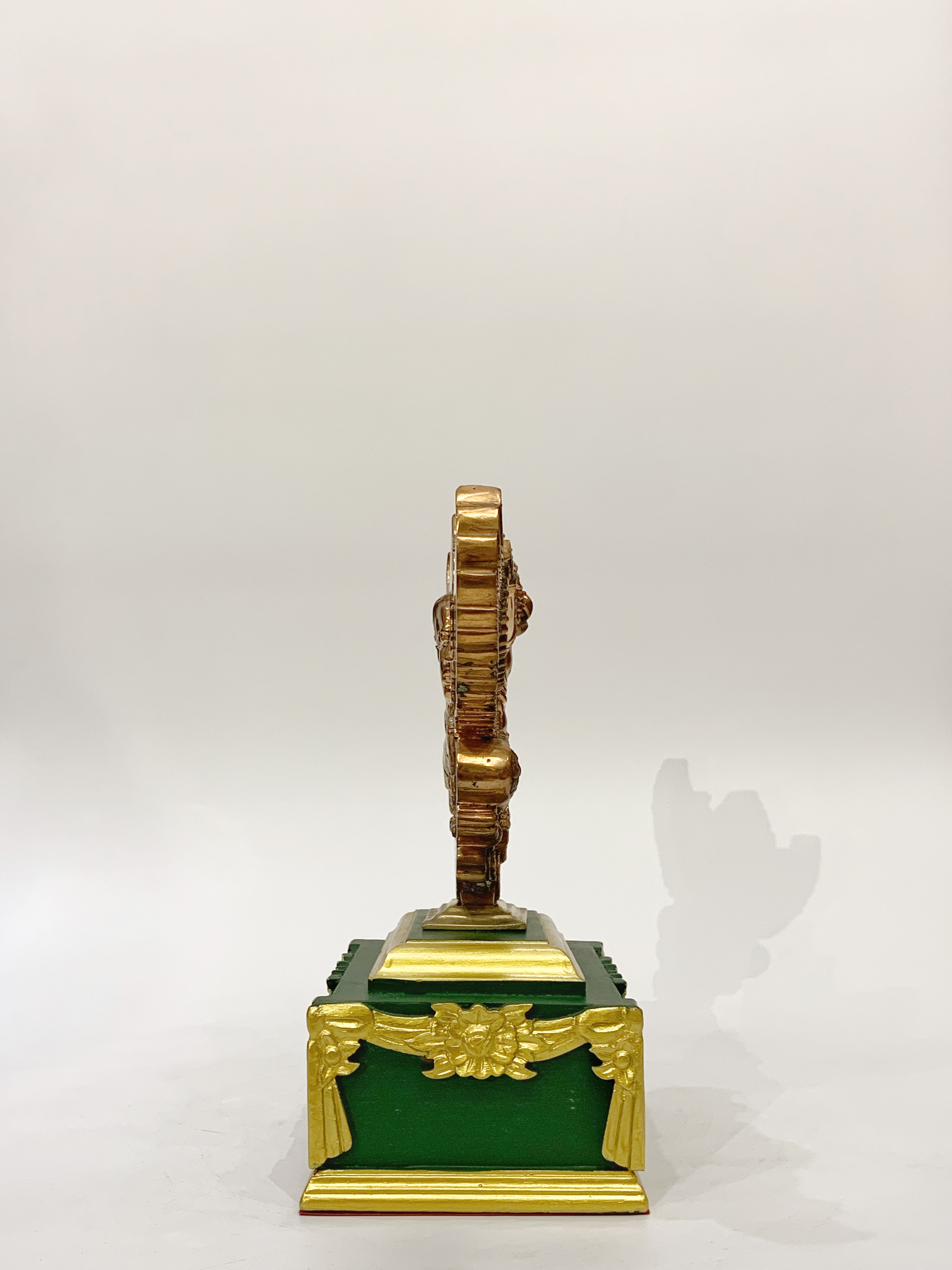 พญาครุฑองค์บูชา รุ่น เปิดขุมทรัพย์